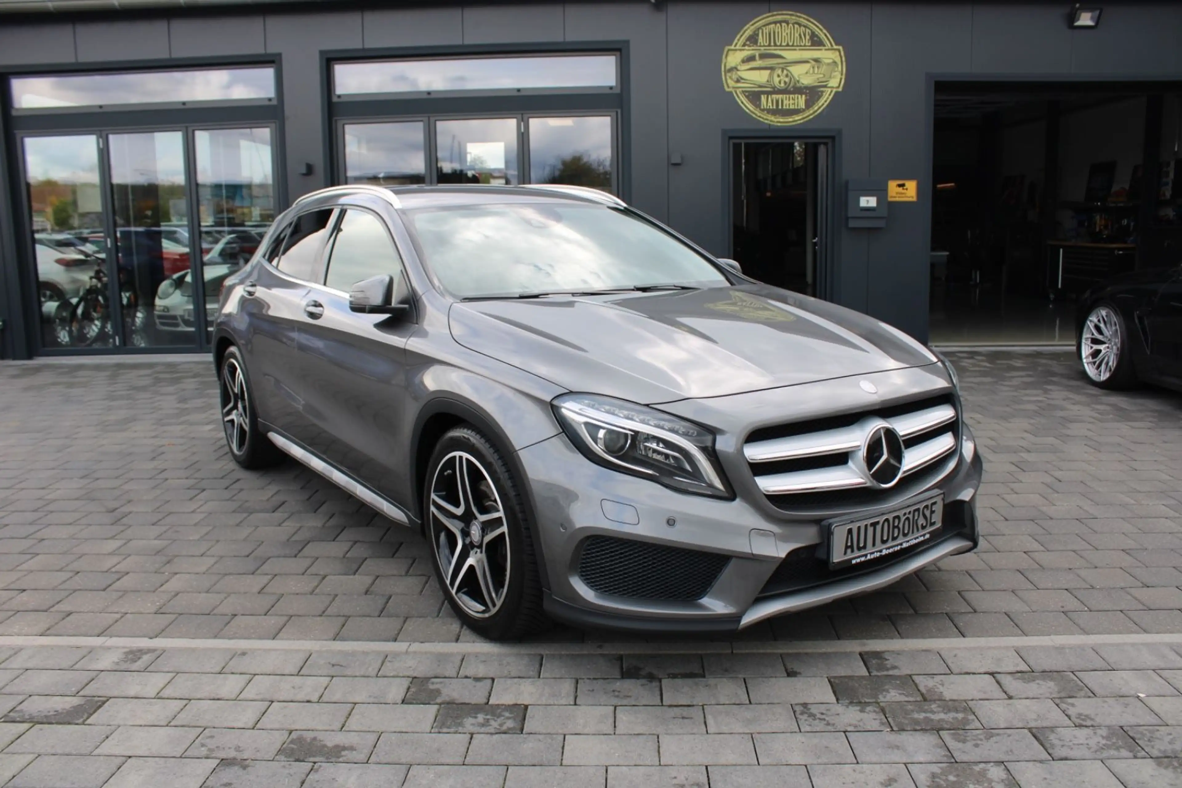 Mercedes-Benz GLA 250 4Matic *AMG*