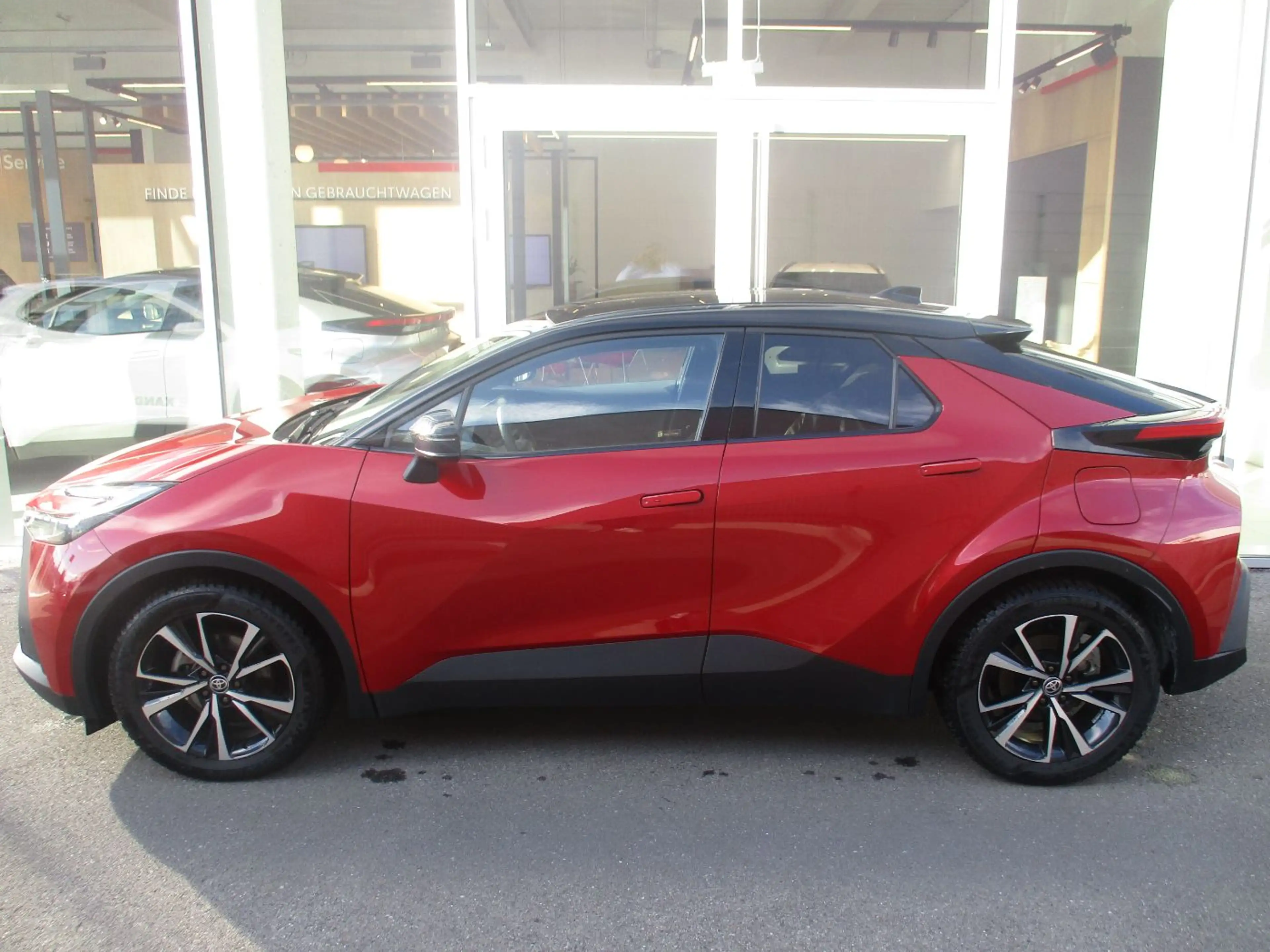 Toyota C-HR 1.8 FWD Active Drive ACC+Navi+SHZ+2xKlima — photo 4