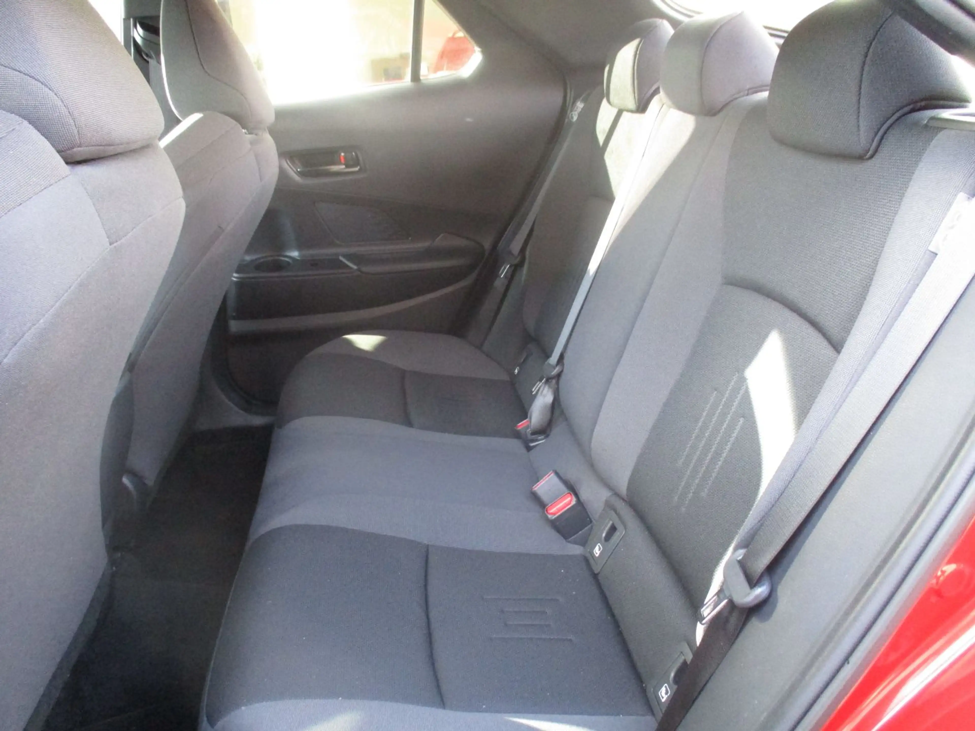 Toyota C-HR 1.8 FWD Active Drive ACC+Navi+SHZ+2xKlima — photo 8
