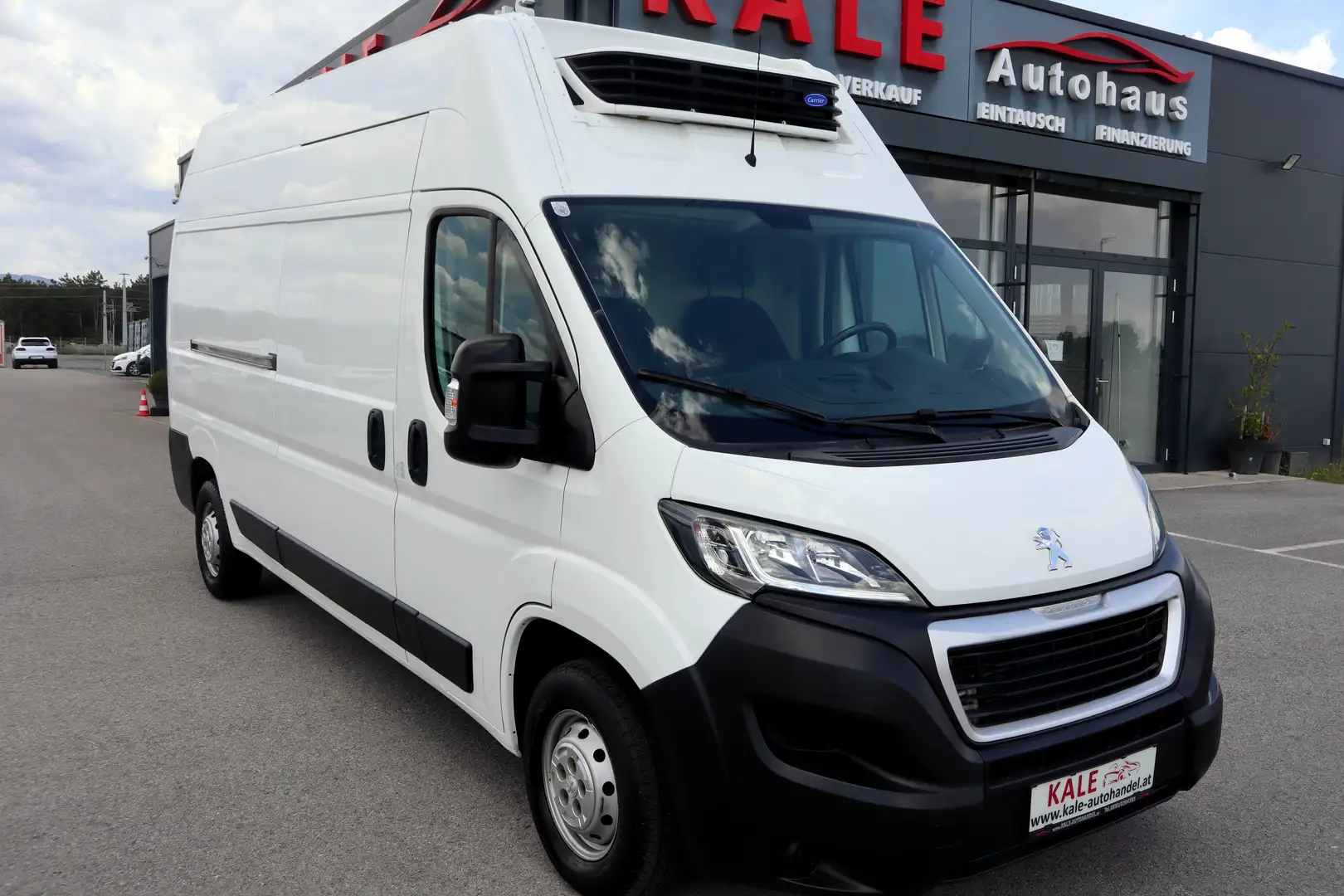 Peugeot Boxer L3H3 BlueHDi 130*TIEFKÜHLWAGEN*Ladebordwand* Weiß - 2