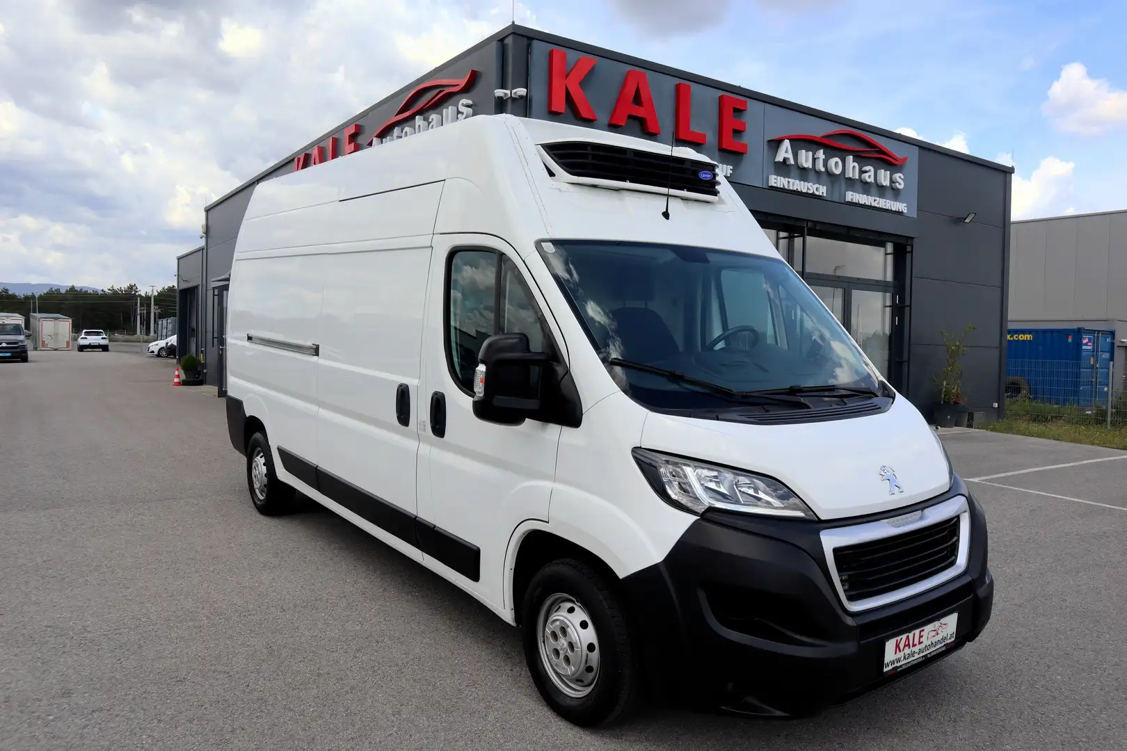 Peugeot Boxer L3H3 BlueHDi 130*TIEFKÜHLWAGEN*Ladebordwand* Weiß - 1