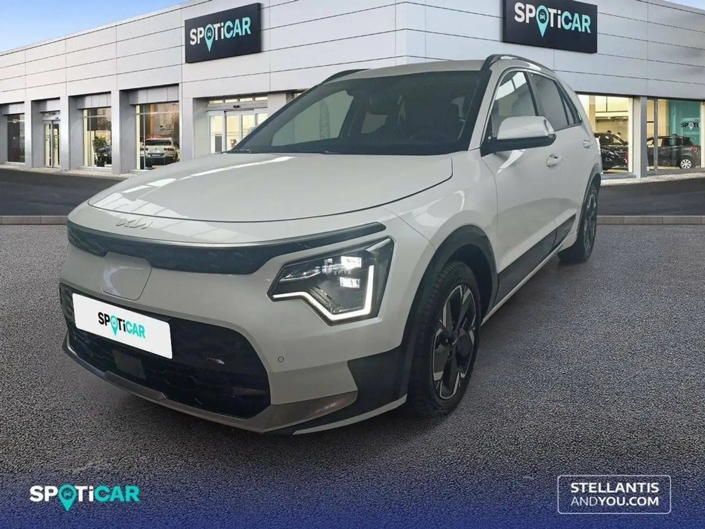 Kia Niro e- 150kW (204CV) (Long Range) Drive White - 1