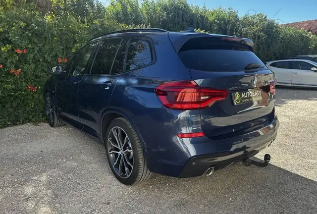 BMW X3 view 3