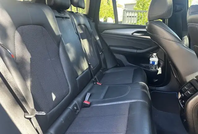 BMW X3 view 13