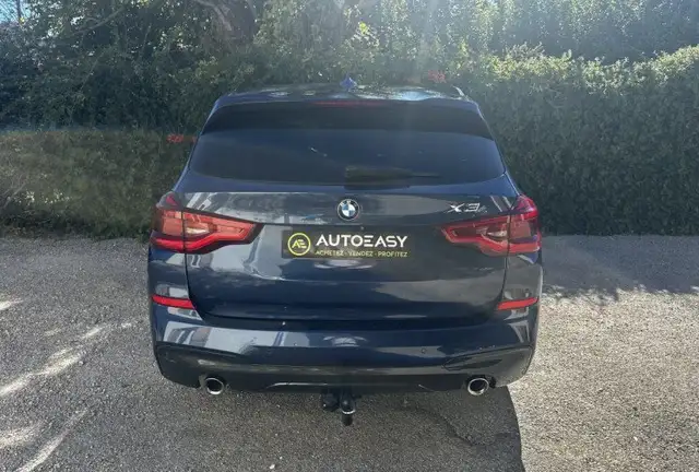 BMW X3 view 4