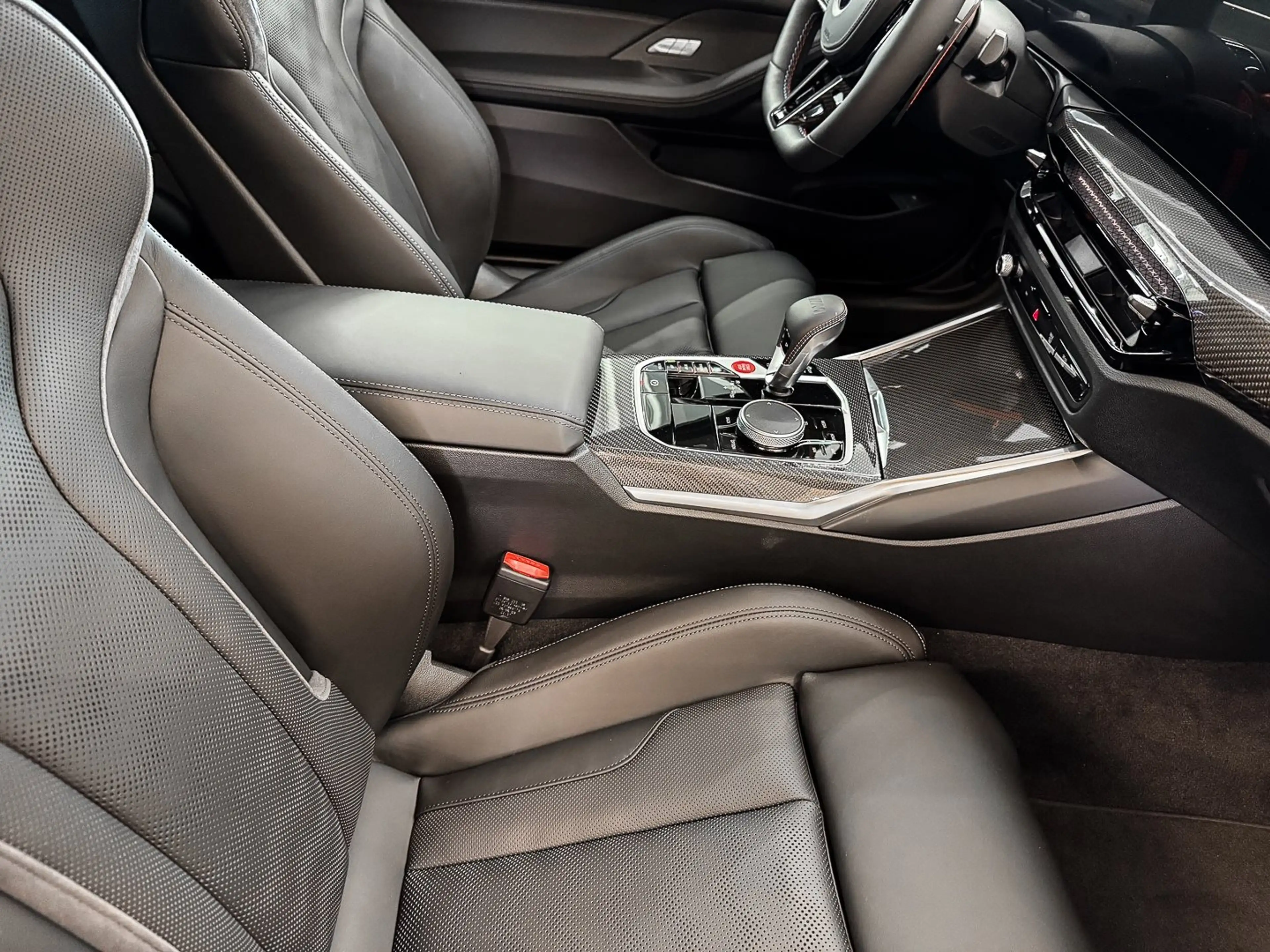 BMW M4 Competition M Driver's Package * M Compound-Bremse — photo 8