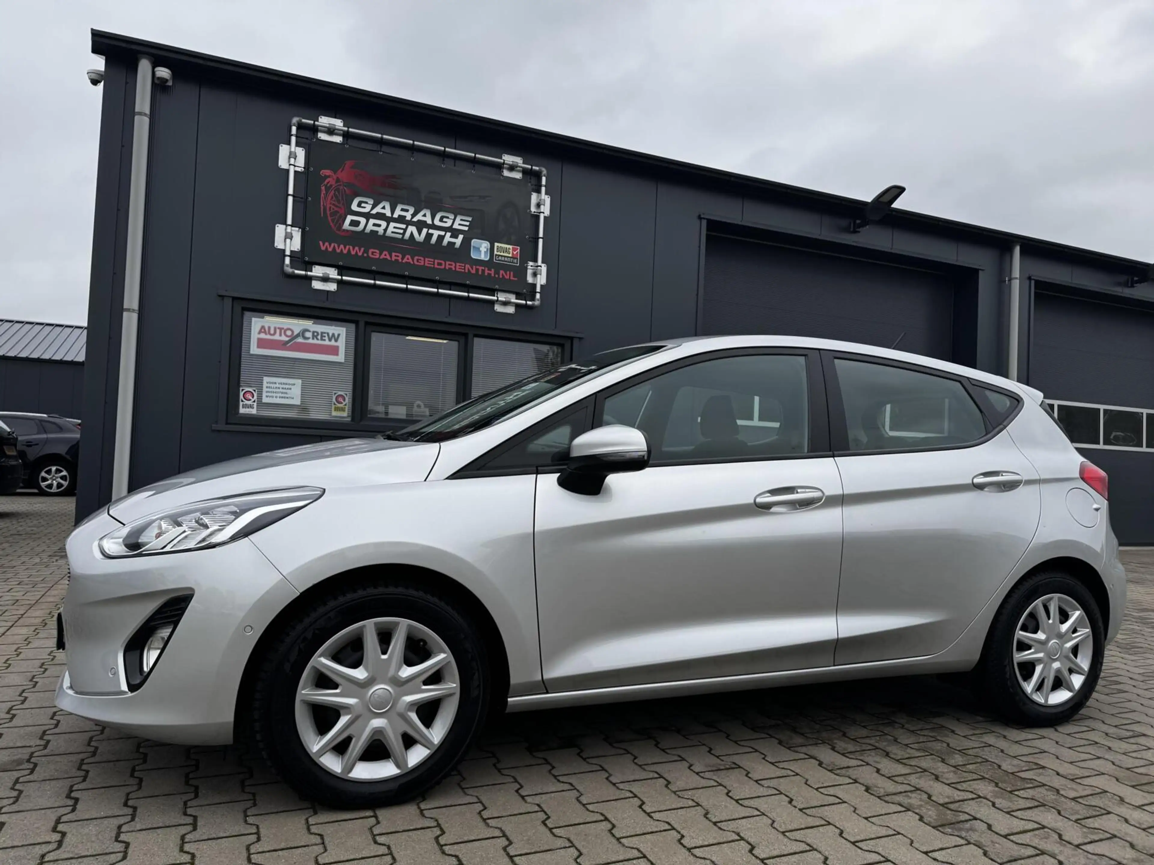 Ford Fiesta 1.0 EcoBoost Connected 5d — photo 3
