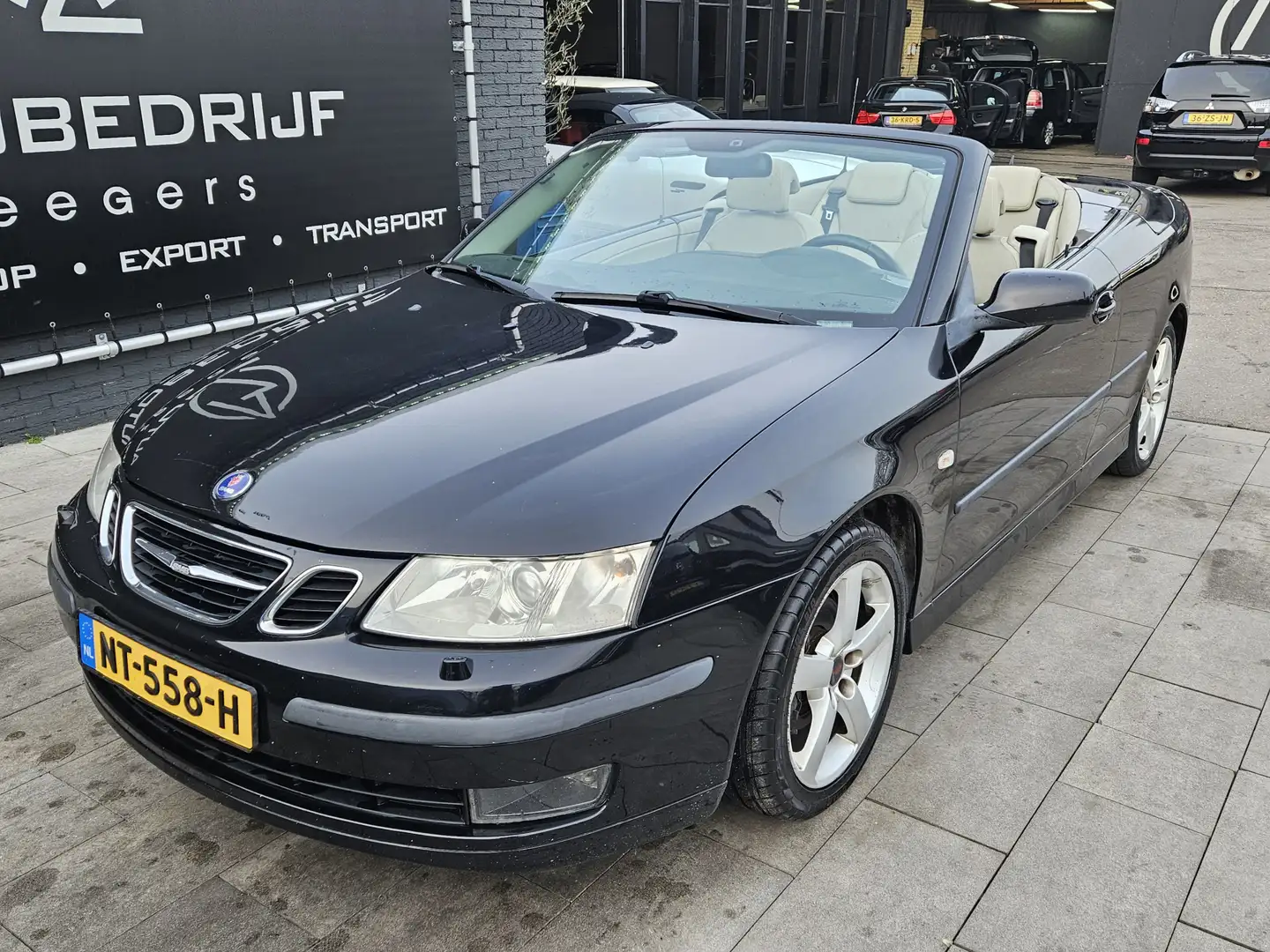 Saab 9-3 Cabrio 2.0t Vector *Cabrio*Navi*AC* Schwarz - 2