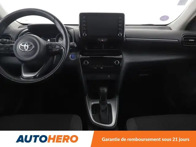 Toyota Yaris Cross view 12