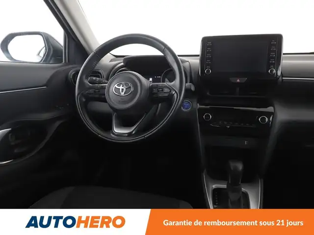 Toyota Yaris Cross view 13