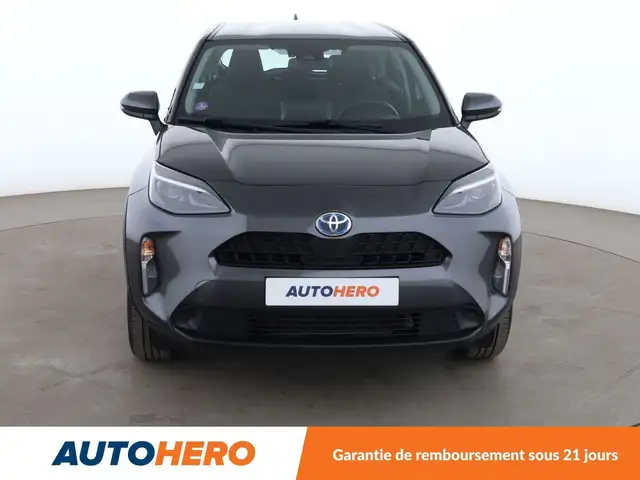 Toyota Yaris Cross view 9