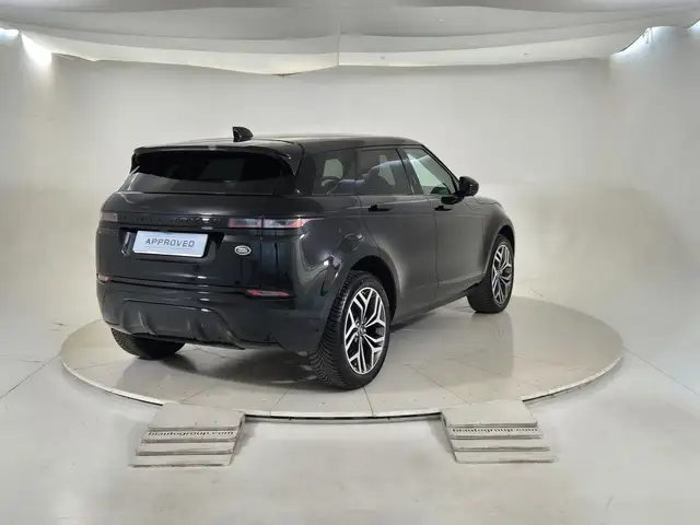 Land Rover Range Rover Evoque view 2