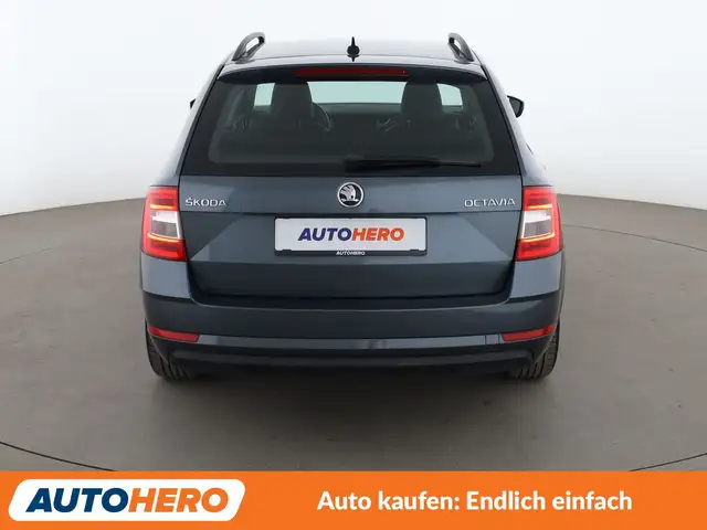 Skoda Octavia view 5