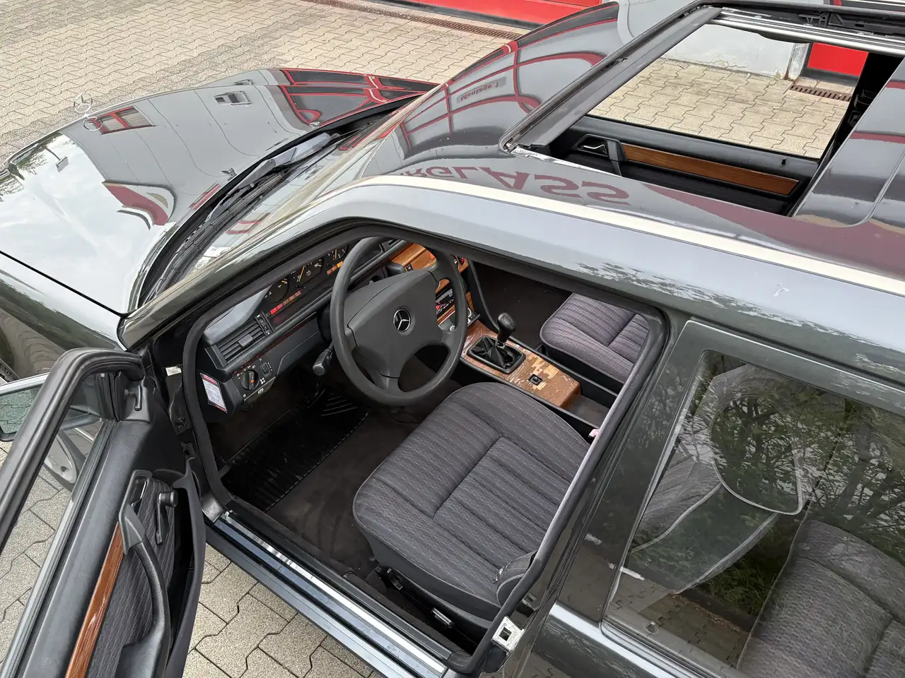 Mercedes-Benz E 200 D SSD AHK TÜV/H-Kennzeichen Neu, foto 11