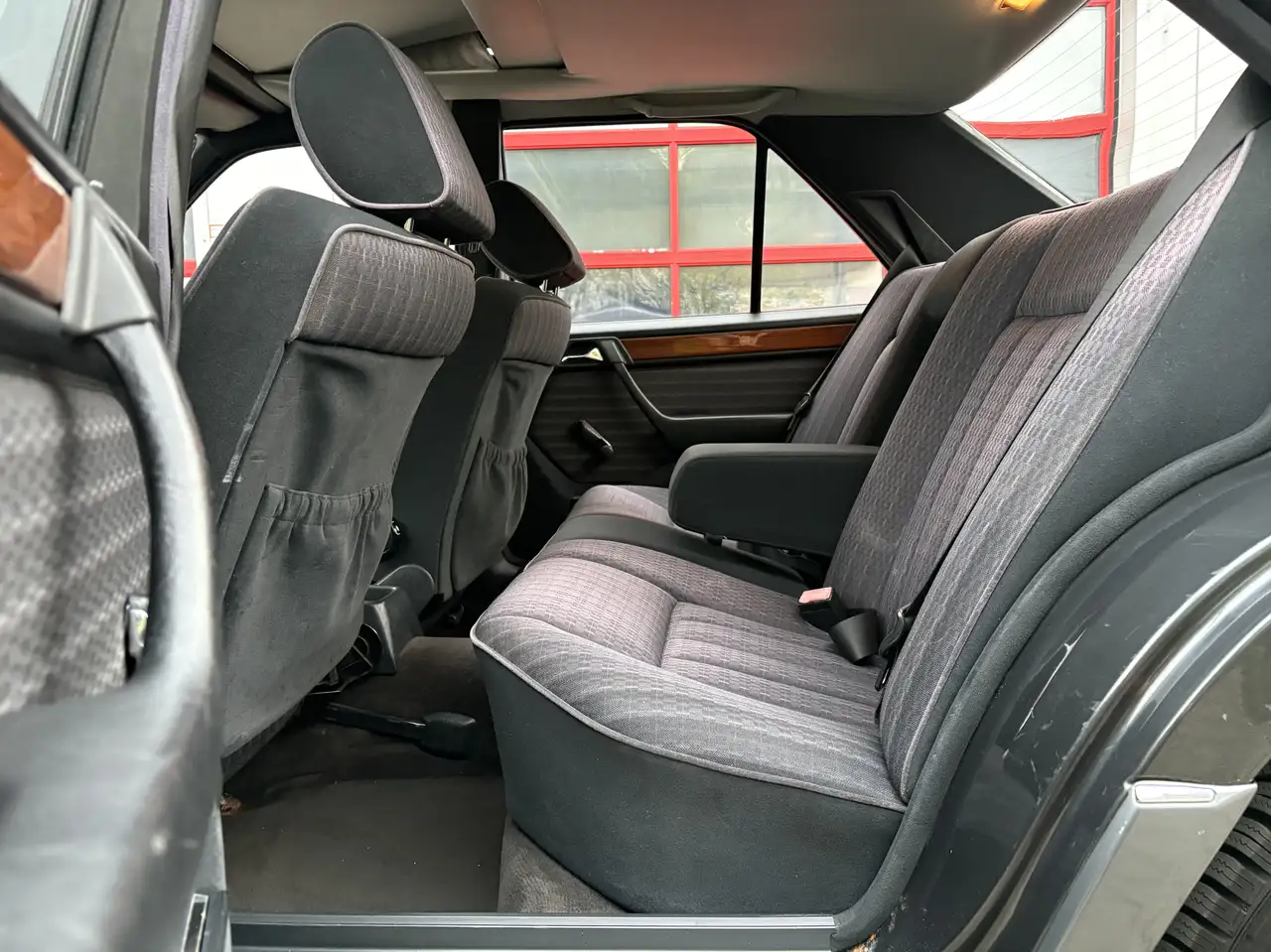 Mercedes-Benz E 200 D SSD AHK TÜV/H-Kennzeichen Neu, foto 8