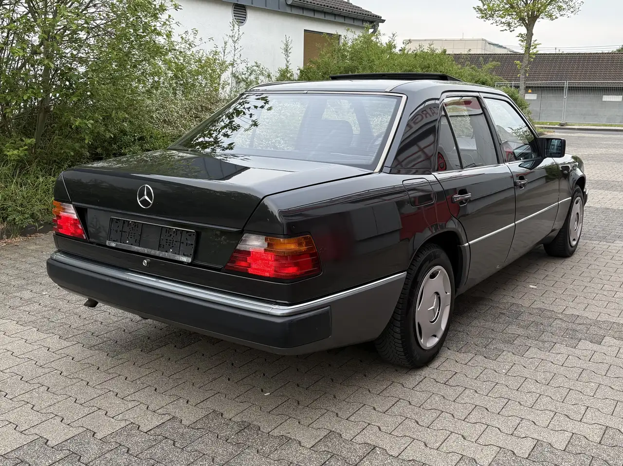 Mercedes-Benz E 200 D SSD AHK TÜV/H-Kennzeichen Neu, foto 3