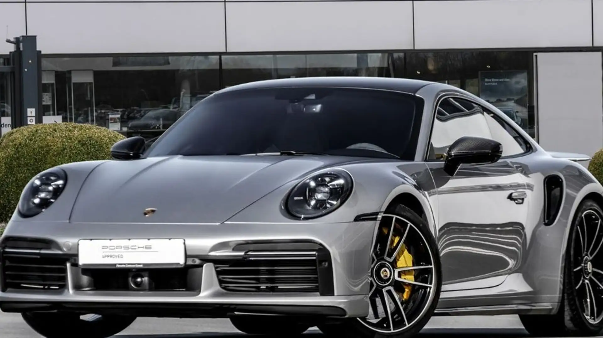 Porsche 992 Turbo S Coupé PDK Plateado - 1