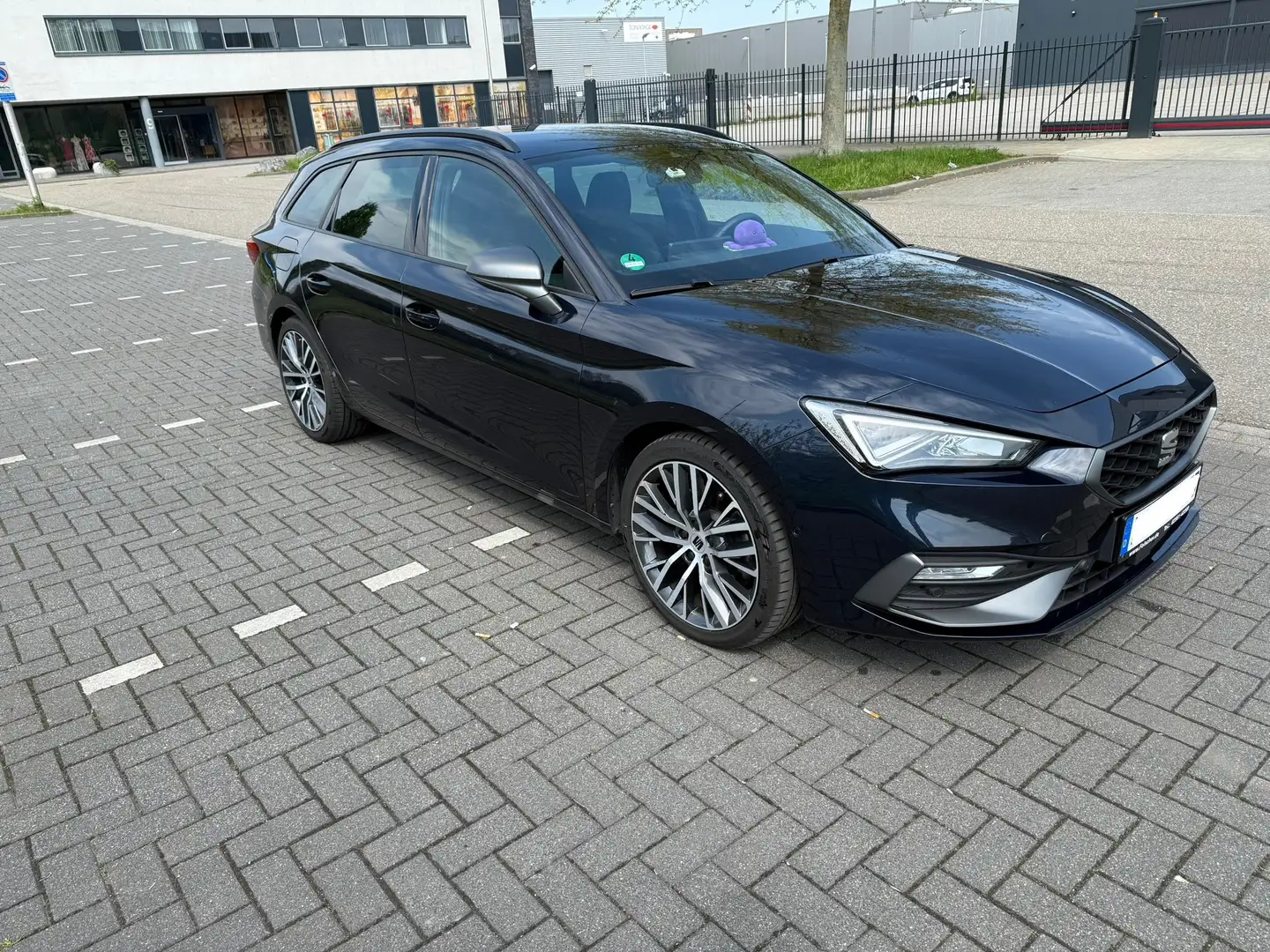 SEAT Leon Leon Sportstourer 2.0 TDI DSG FR Blau - 2