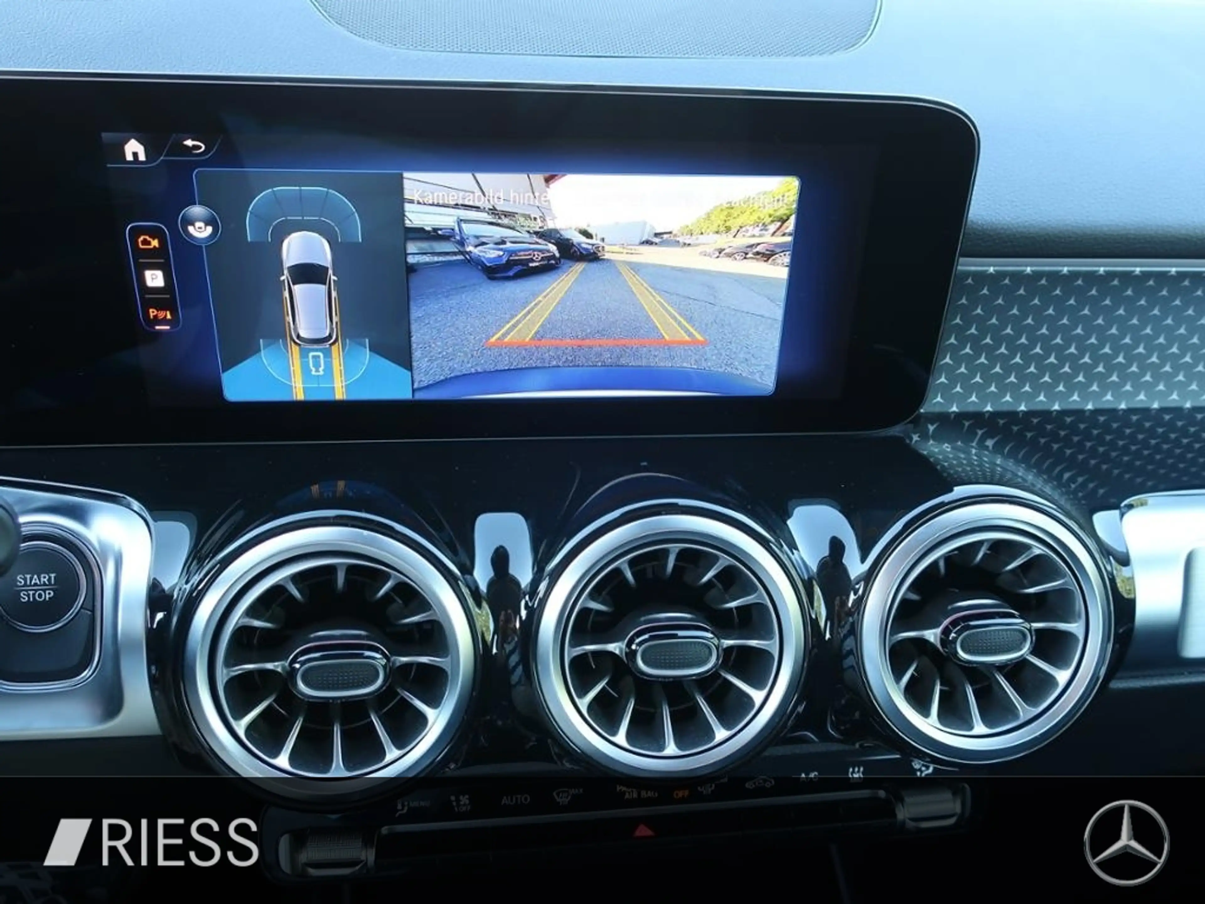 Mercedes-Benz EQB 250 + Progressive DISTRONIC WINTER LED — photo 14