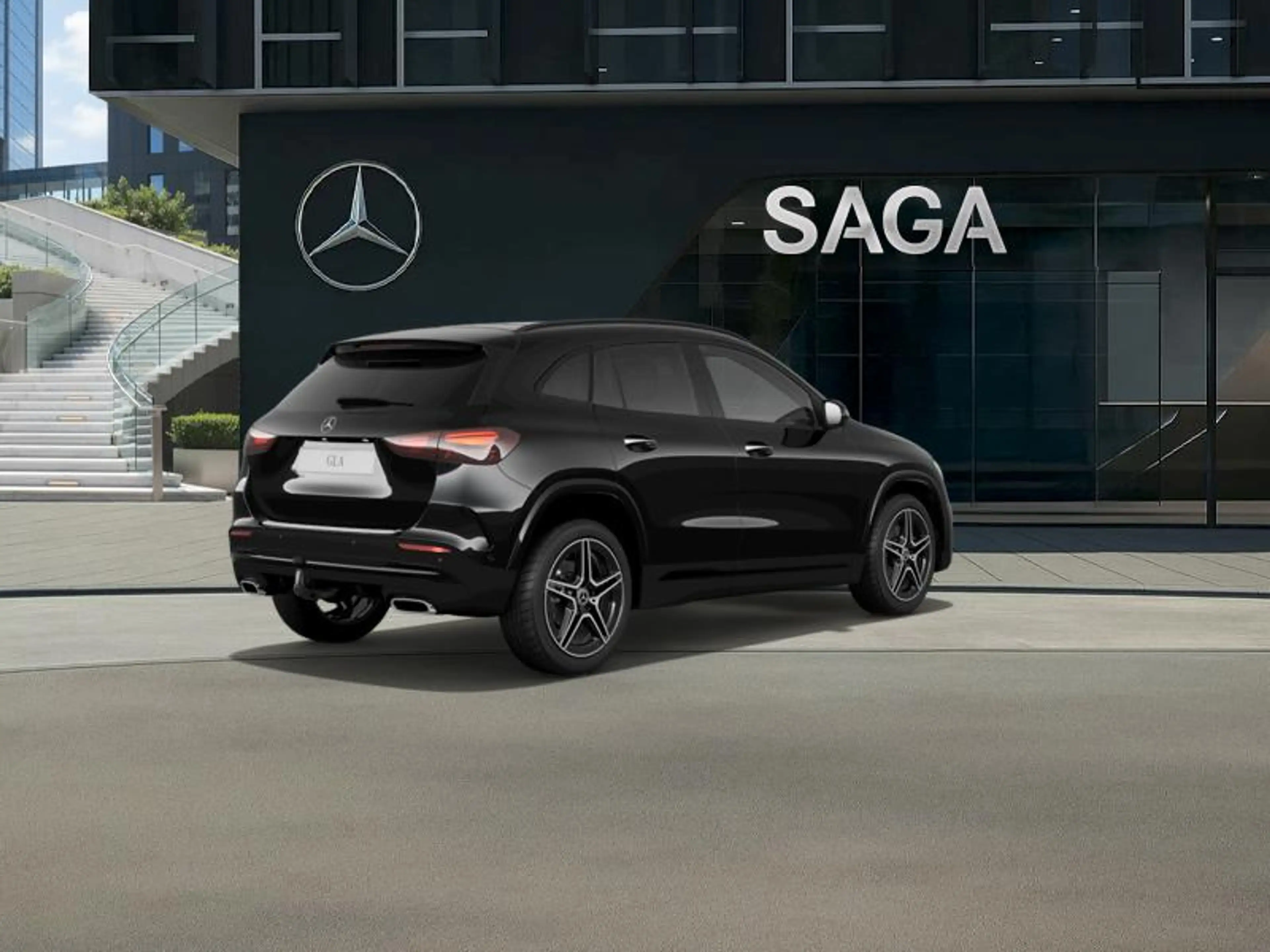 Mercedes-Benz GLA 180 — photo 4
