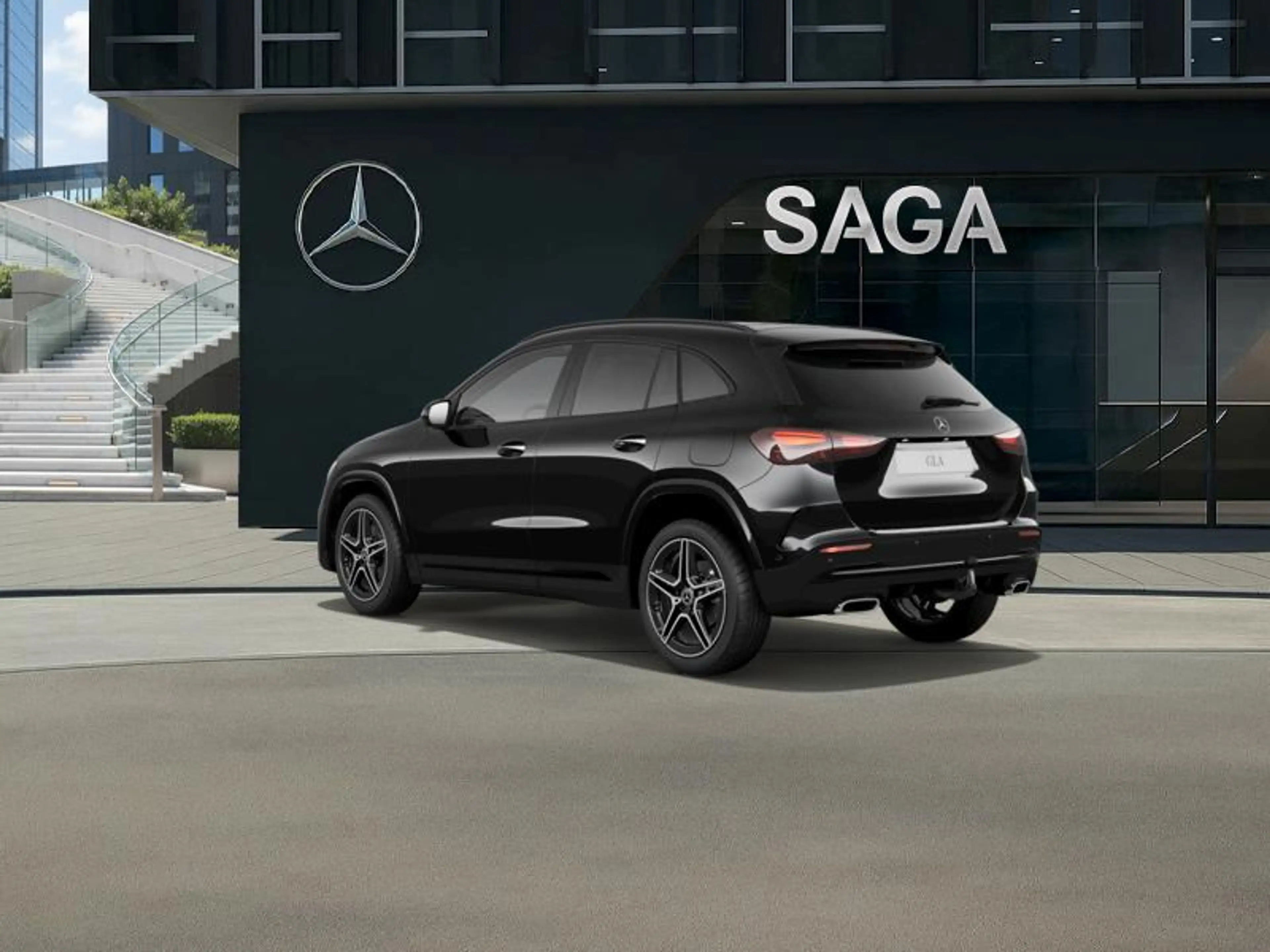 Mercedes-Benz GLA 180 — photo 7