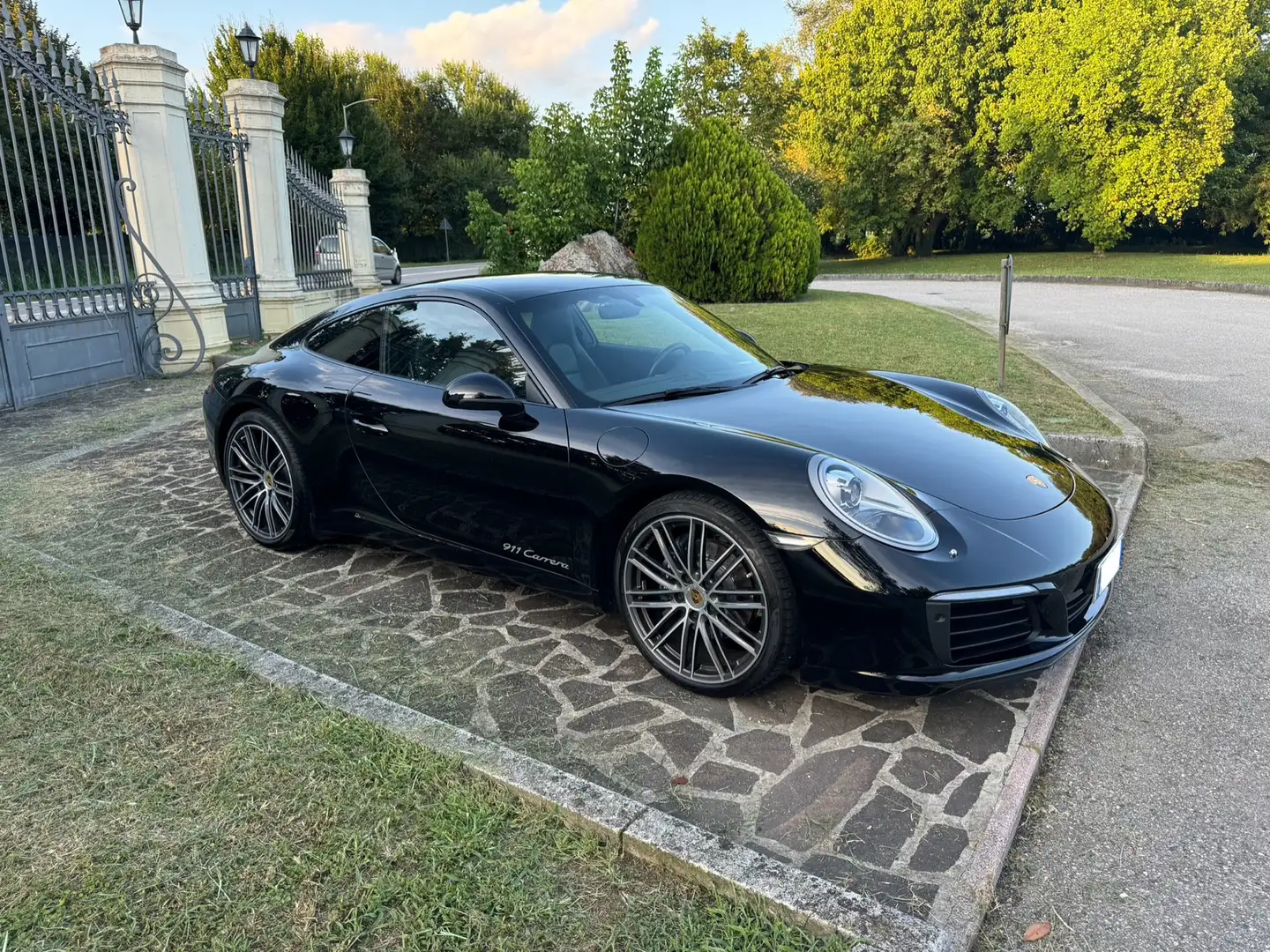 Porsche 911 Coupe 3.0 Carrera auto - 1