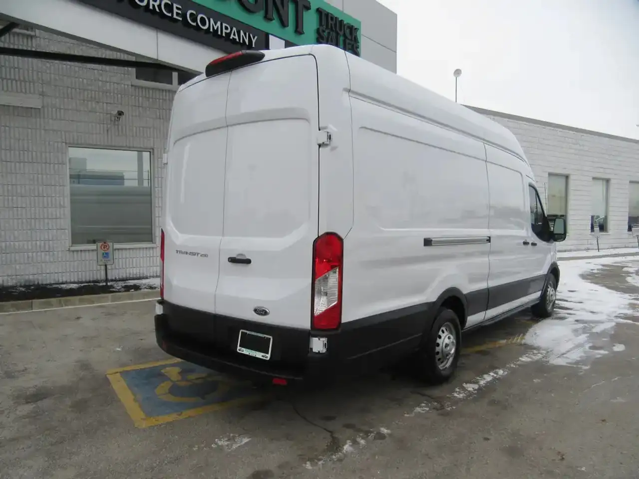 Ford Transit снимка Ford Transit