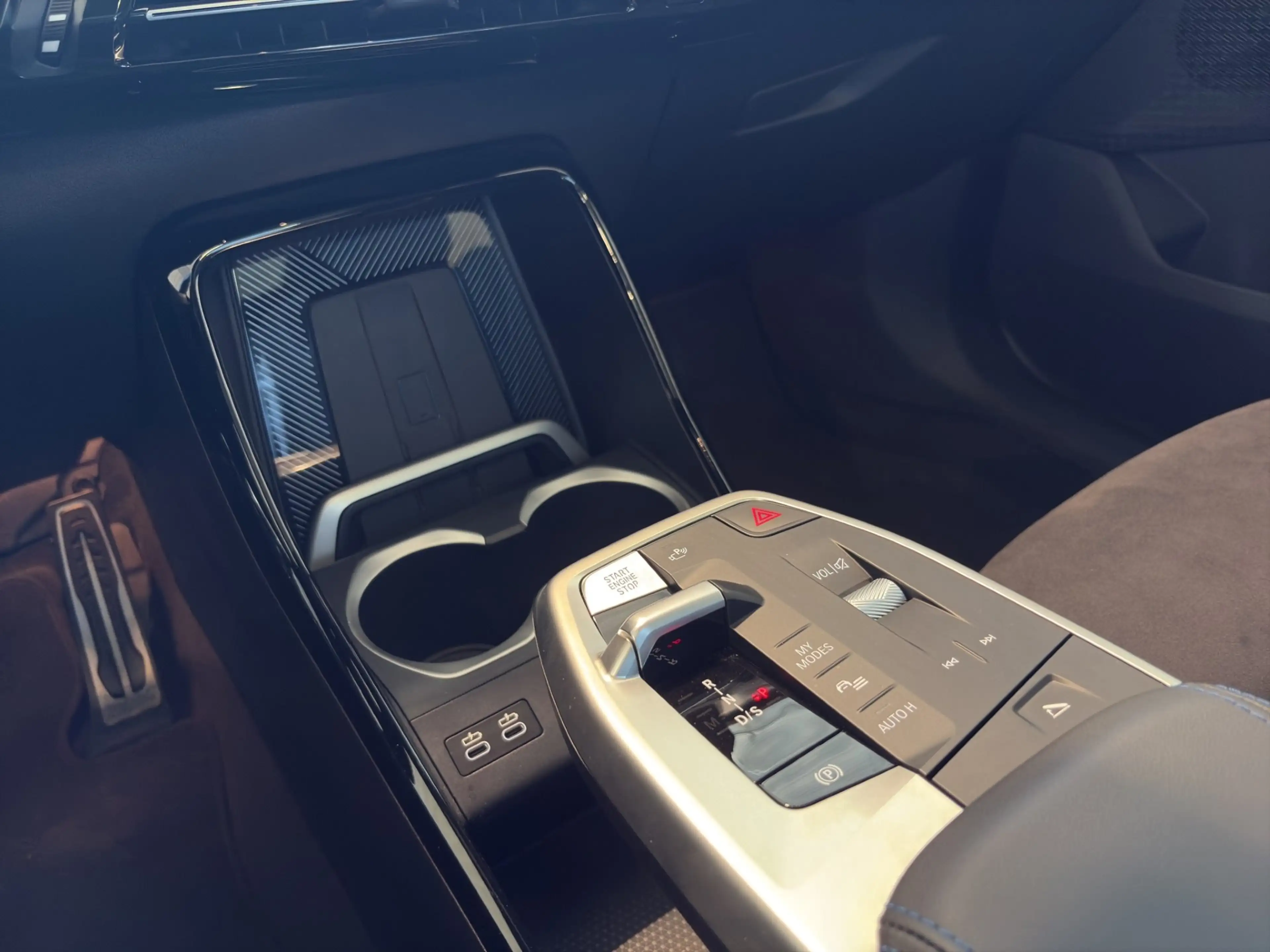 BMW X1 xDrive20d — photo 15
