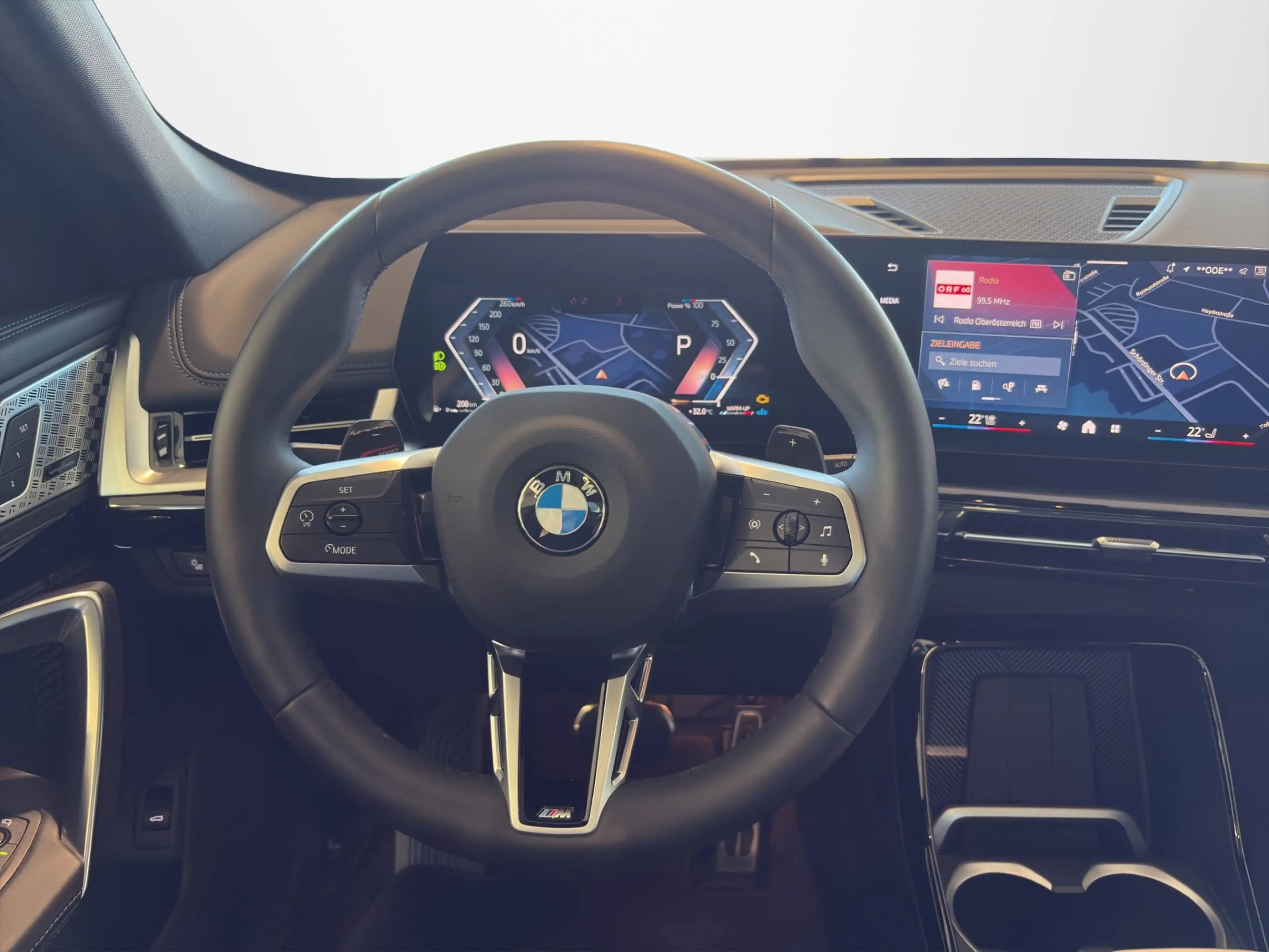 BMW X1 xDrive20d — photo 12