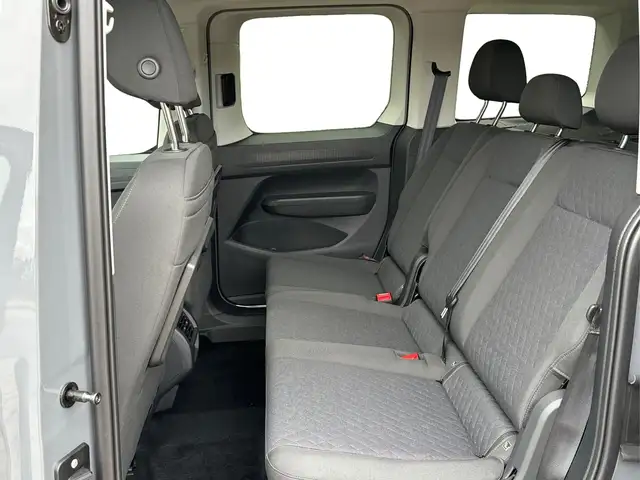 Volkswagen Caddy Life view 14