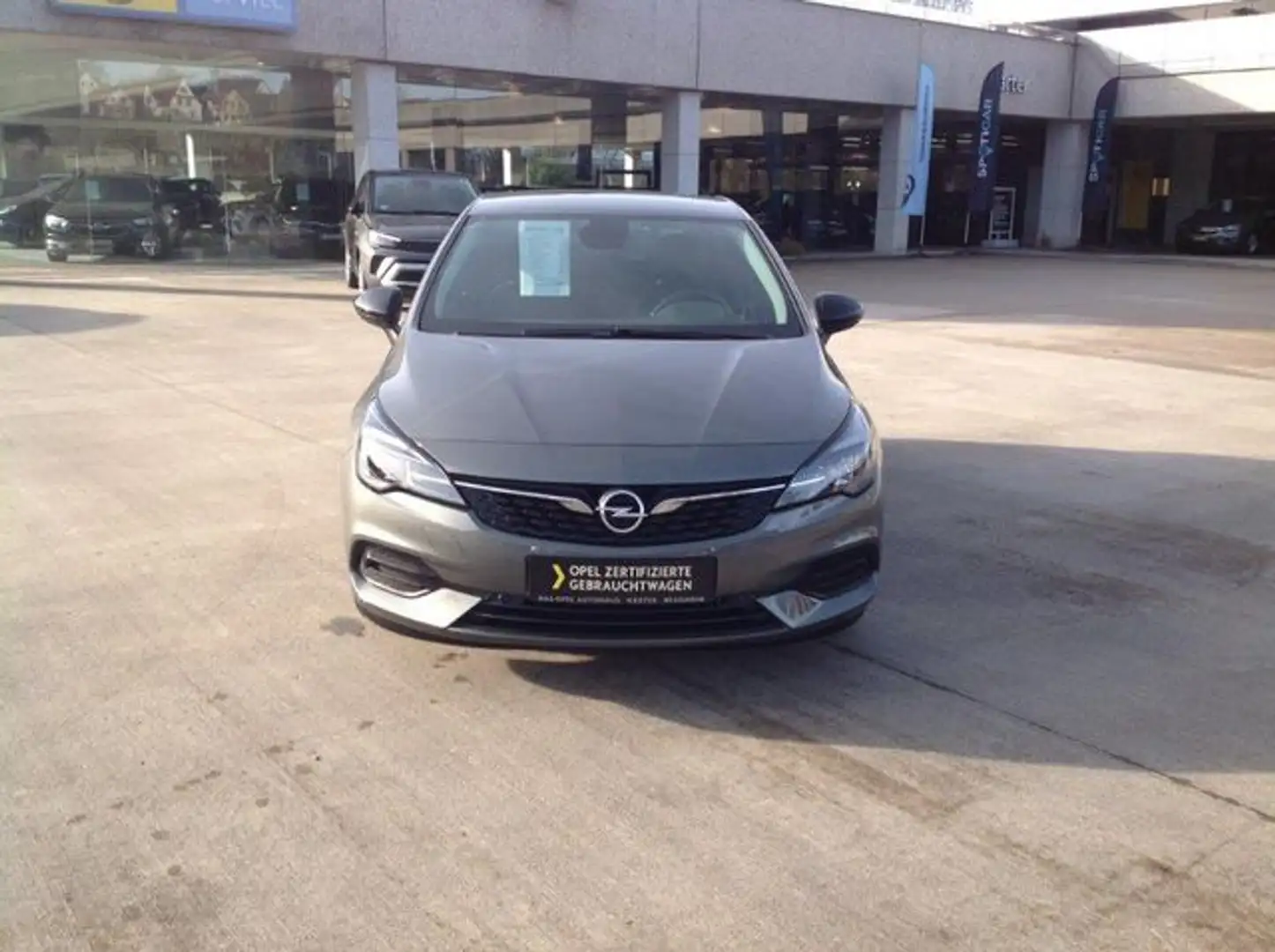 Opel Astra 1.2 Turbo Edition Gris - 2