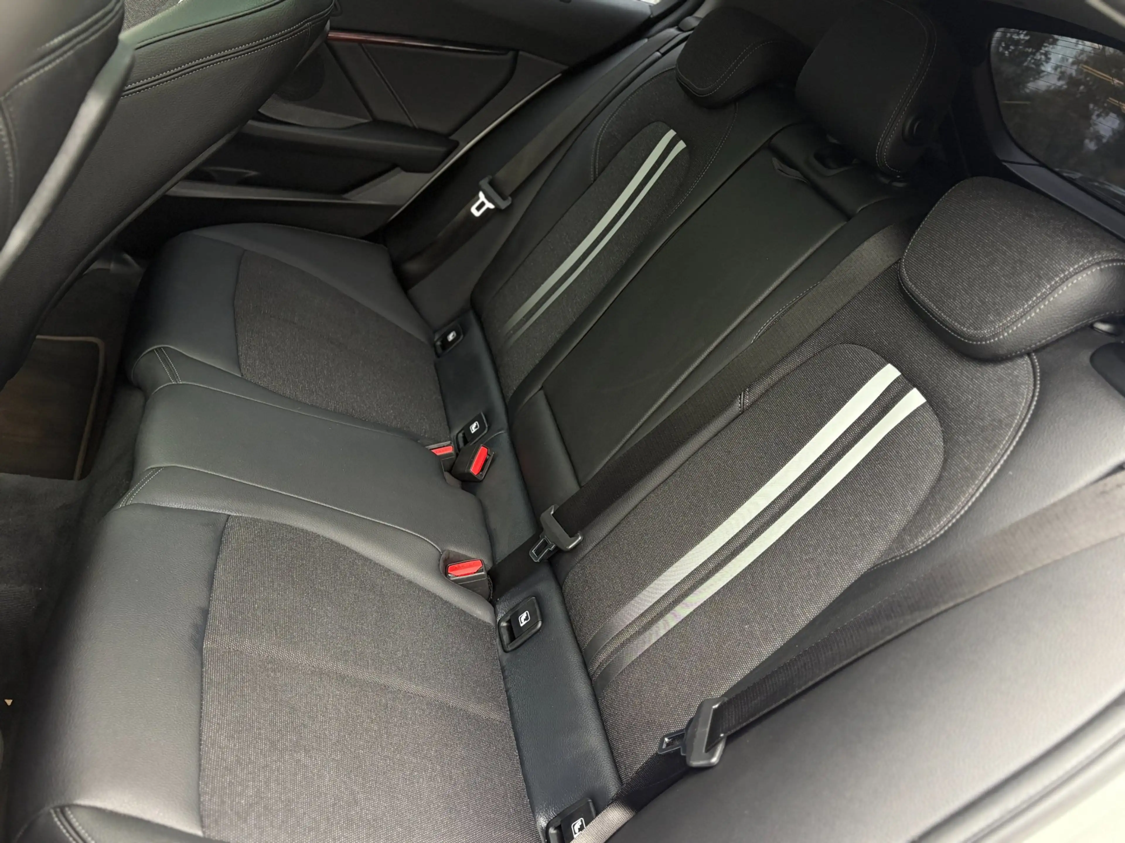 BMW 118 1-serie 118i High Executive PANO-DAK NIEUW MODEL! — photo 21