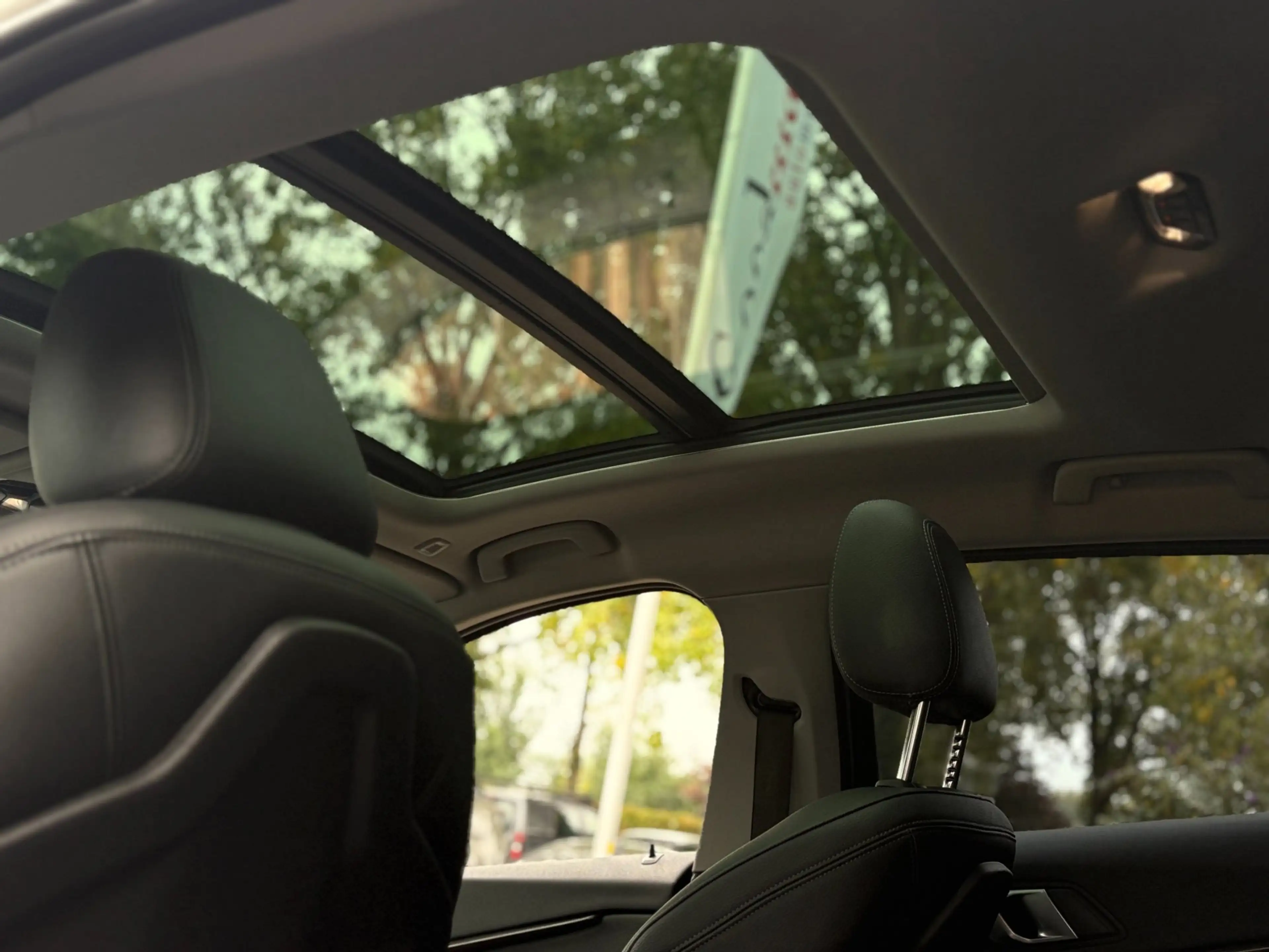 BMW 118 1-serie 118i High Executive PANO-DAK NIEUW MODEL! — photo 10
