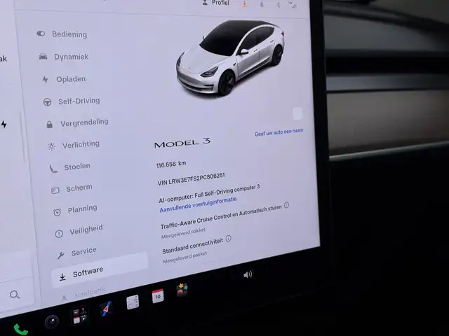 Tesla Model 3 view 17