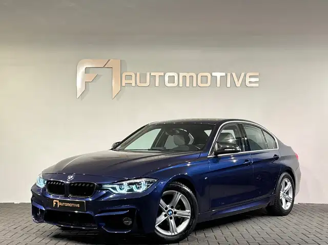 BMW 320 3-serie 320i M Sport Leder|Head Up|Camera|Sportuit