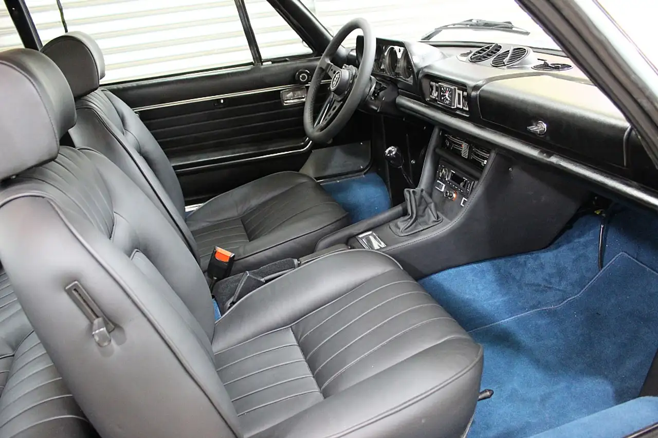 Peugeot 504 Coupé V6 Vergaser, foto 6