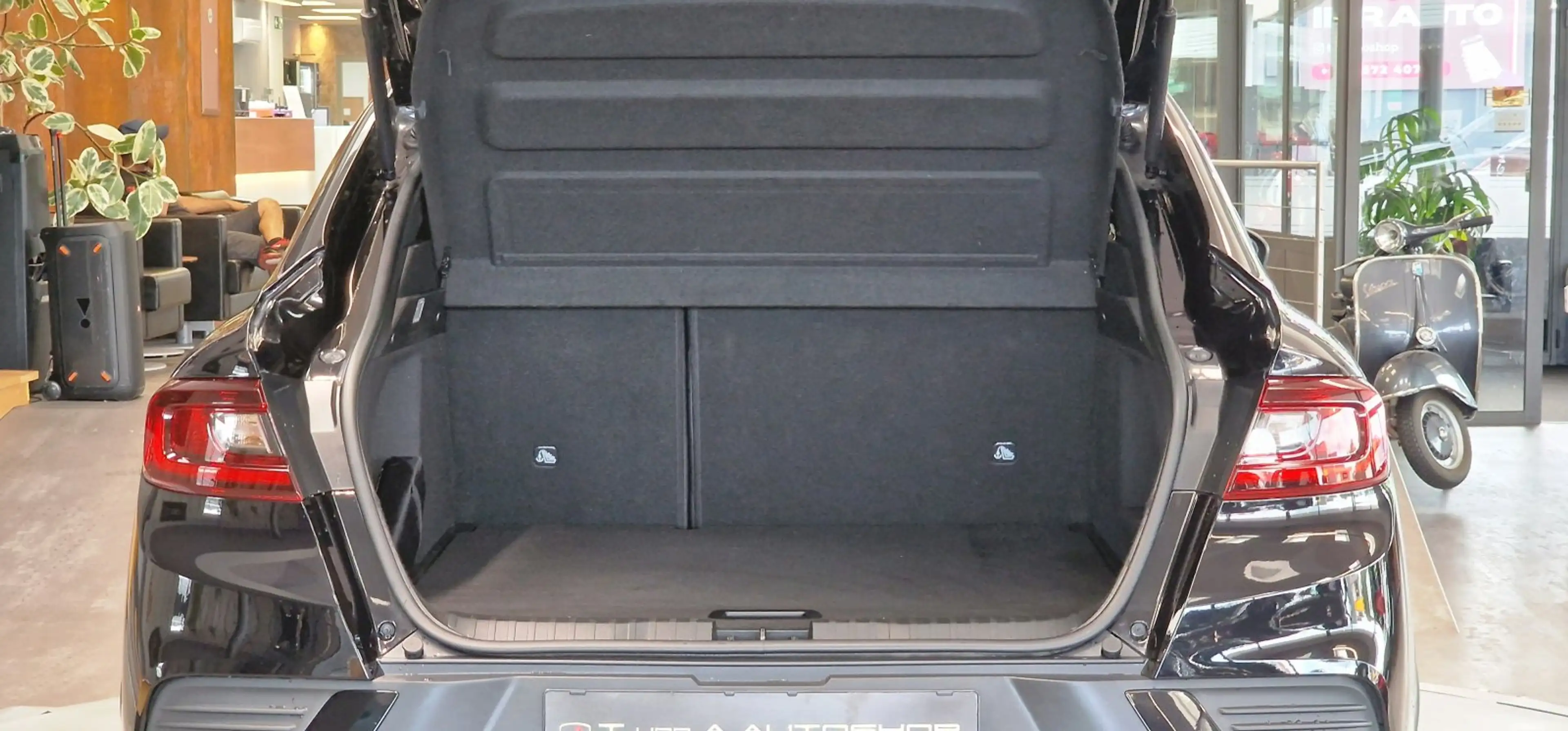 Renault Arkana R.S Line 1-Hand Aut. *Kamera*Navi*Voll-LED*Ambient — photo 9