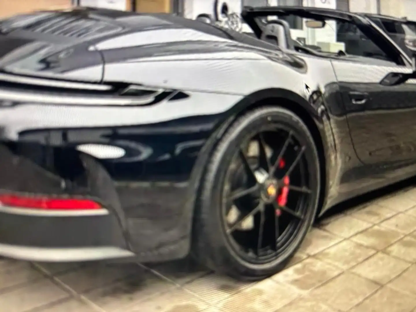 Porsche 911 992 Cabrio 3.0 Carrera GTS- NUOVA crna - 2