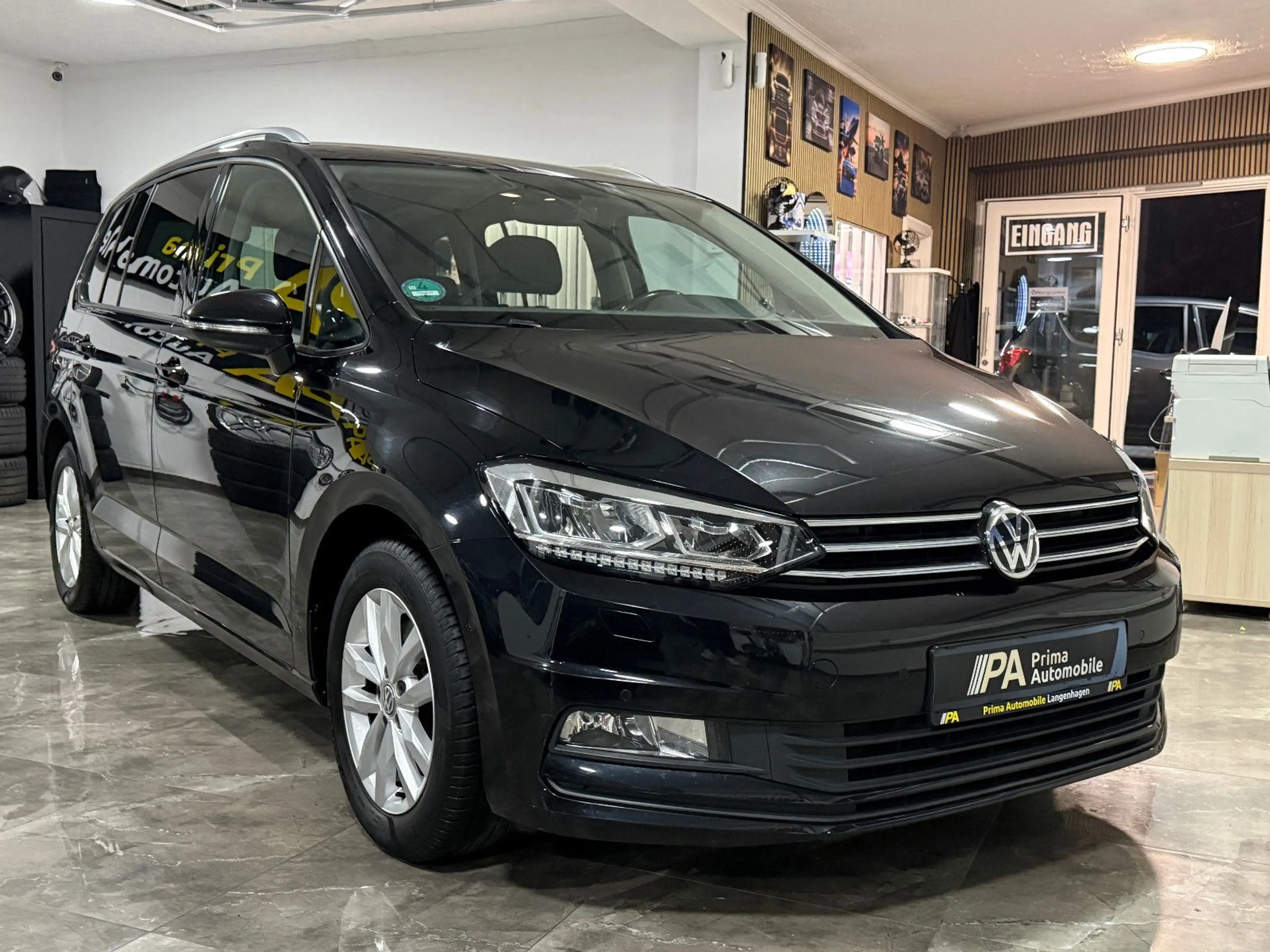 Volkswagen Touran 1.6 TDI BMT / 7-Sitzer ACC Navi LED AHK — photo 6