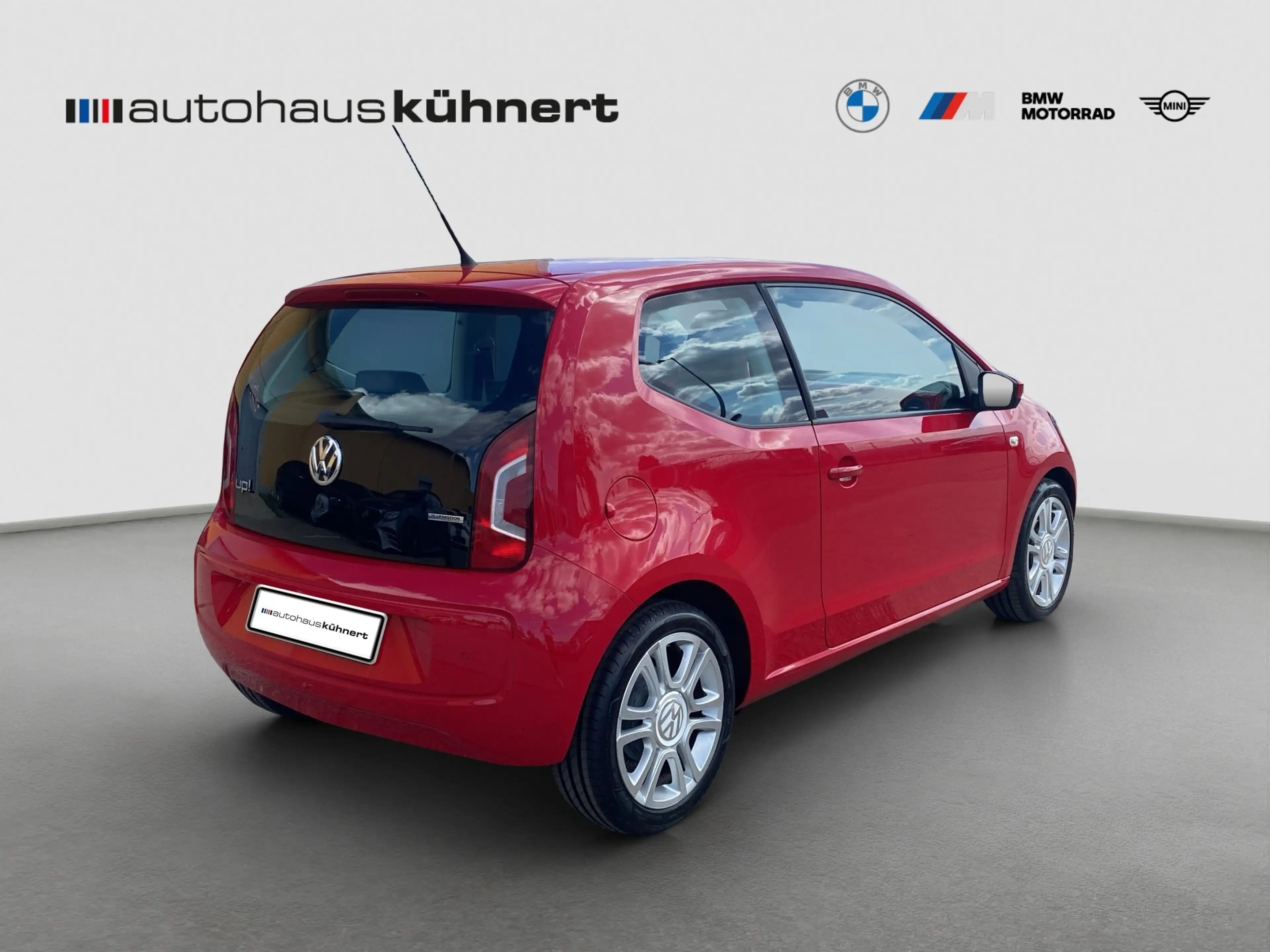 Volkswagen up! 1.0 BlueMotion Technology Navi PDC Klima — photo 6