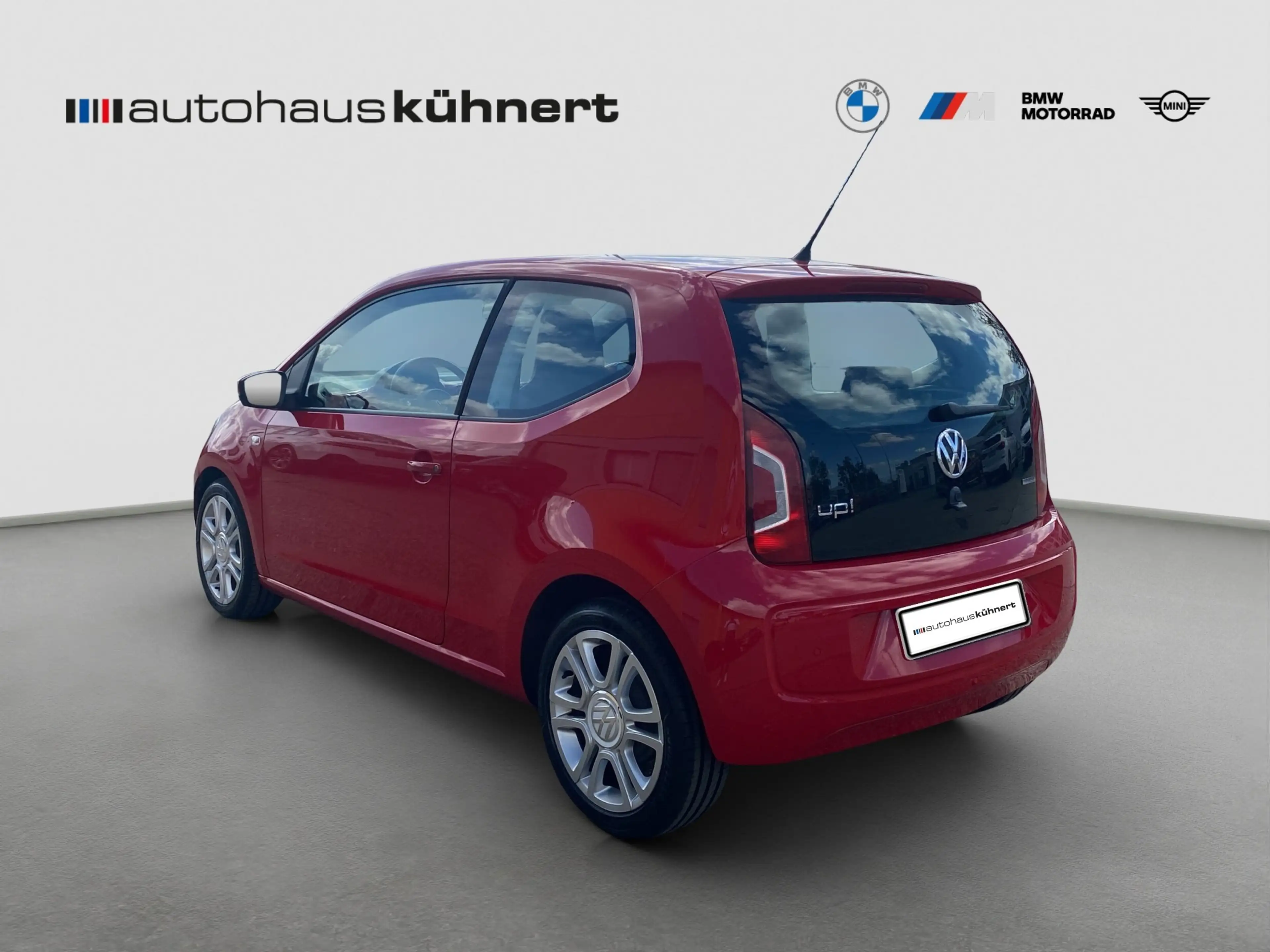 Volkswagen up! 1.0 BlueMotion Technology Navi PDC Klima — photo 4
