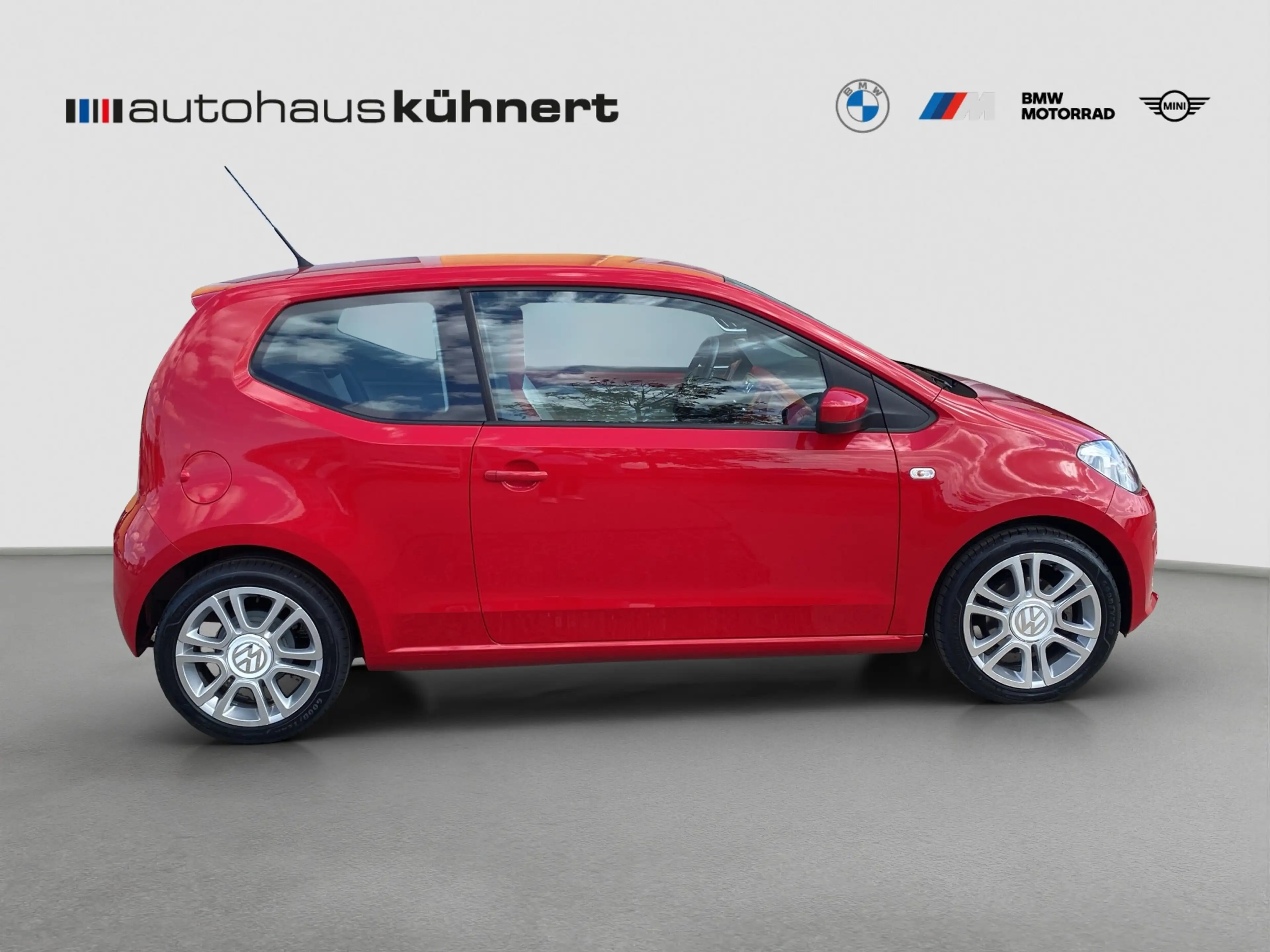 Volkswagen up! 1.0 BlueMotion Technology Navi PDC Klima — photo 7