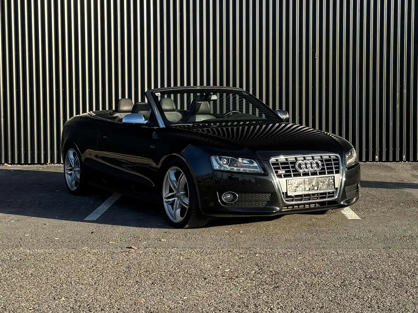 Audi A5 2,0 TFSI Schwarz - 1