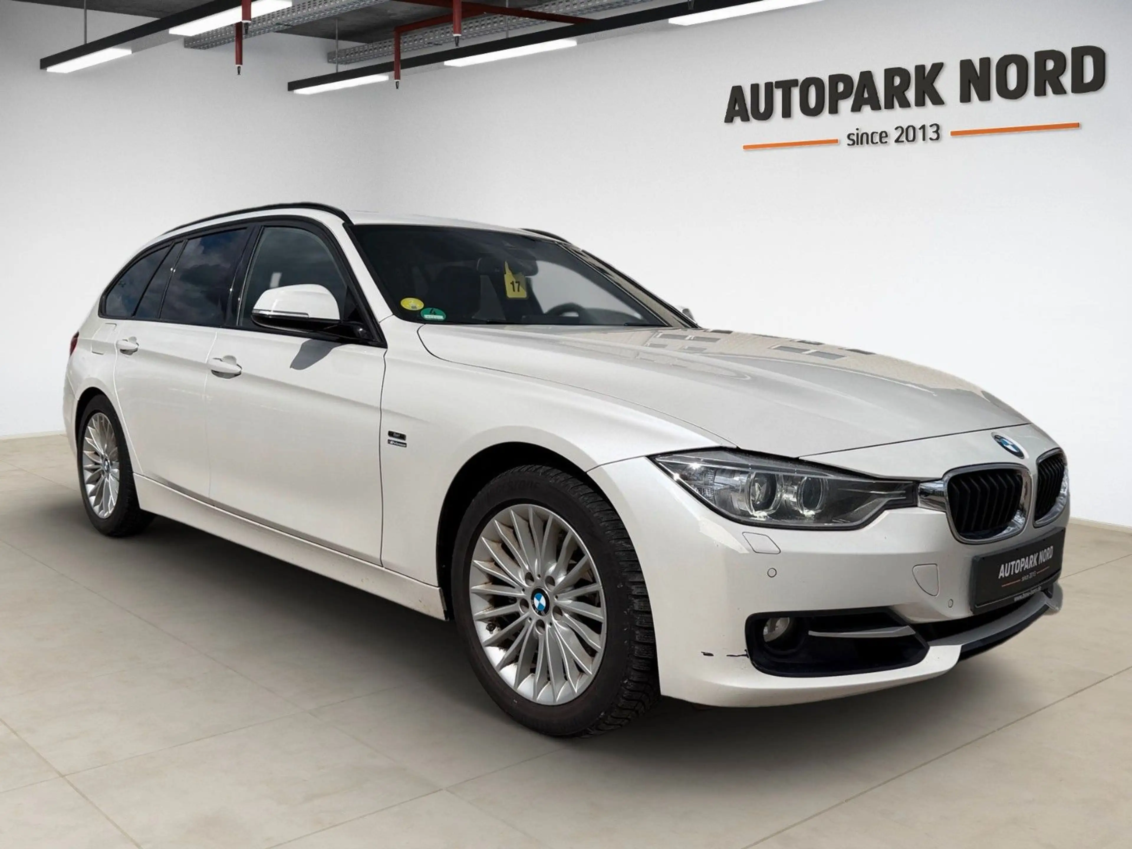 BMW 330 d Touring Aut. Sport Line/AHK/PANO/KAMERA/SHZ — photo 2