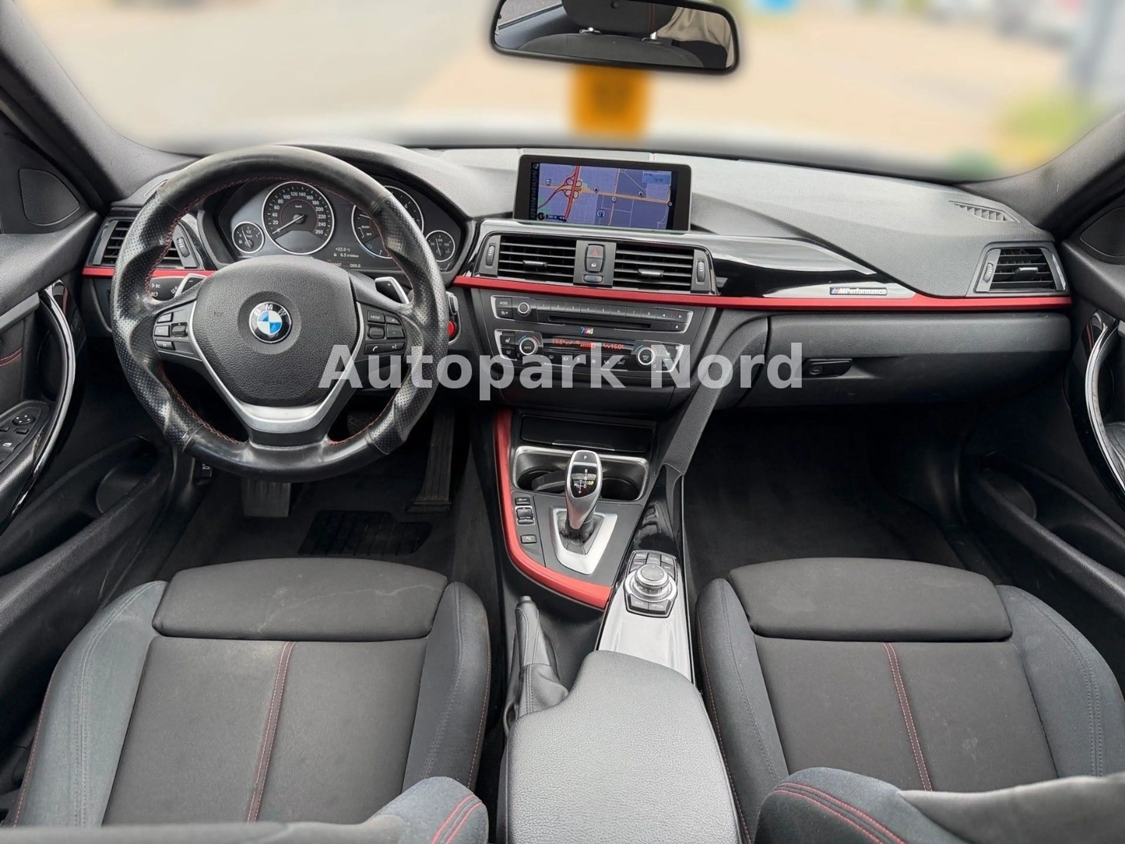 BMW 330 d Touring Aut. Sport Line/AHK/PANO/KAMERA/SHZ — photo 10
