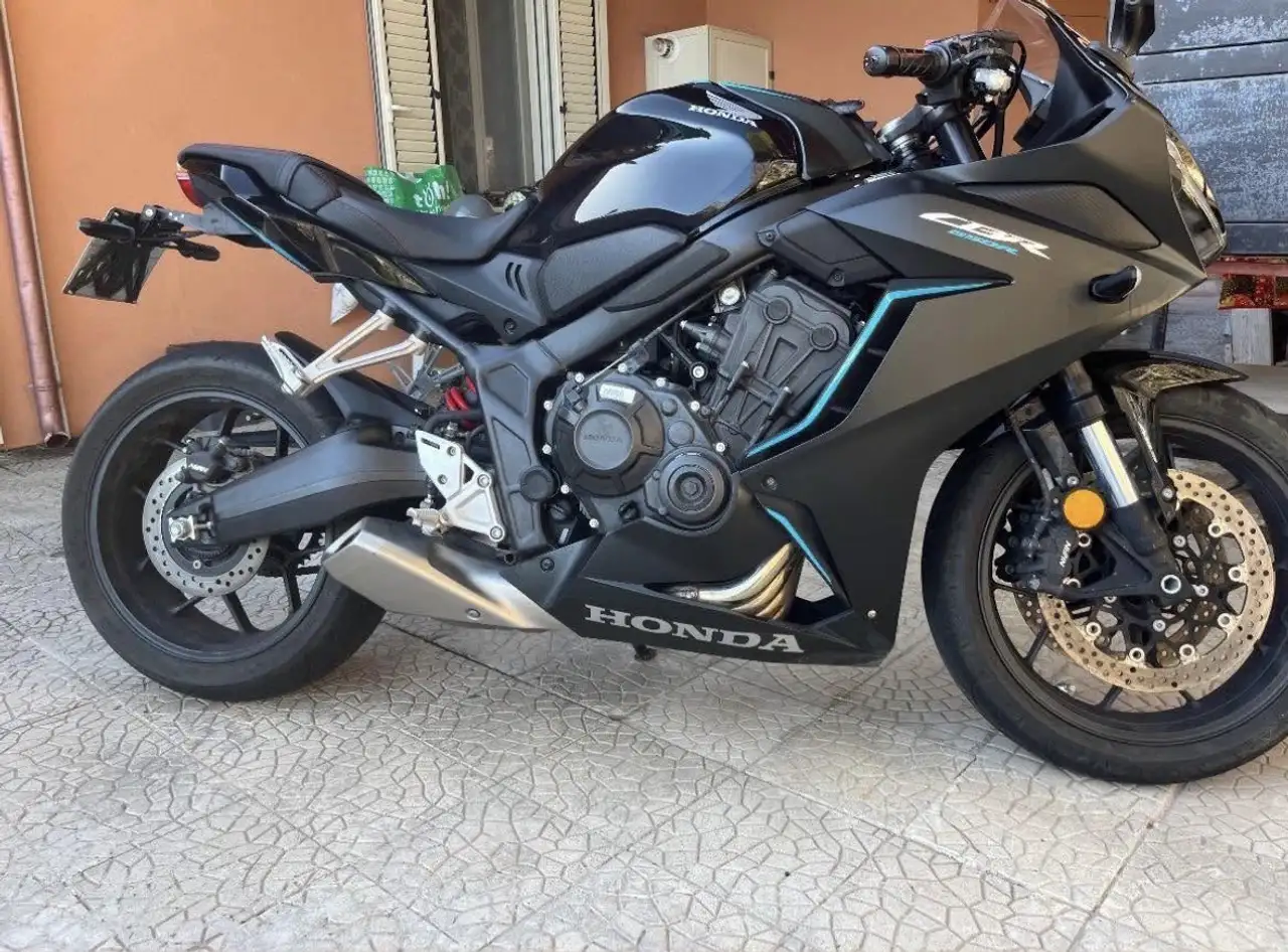 Honda CBR 650