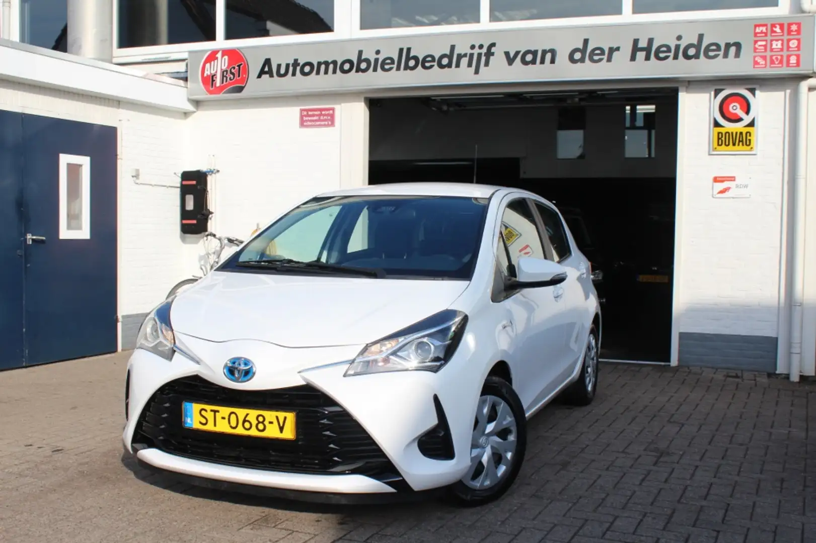 Toyota Yaris 1.5 Hybride Aspiration Navi Wit - 1