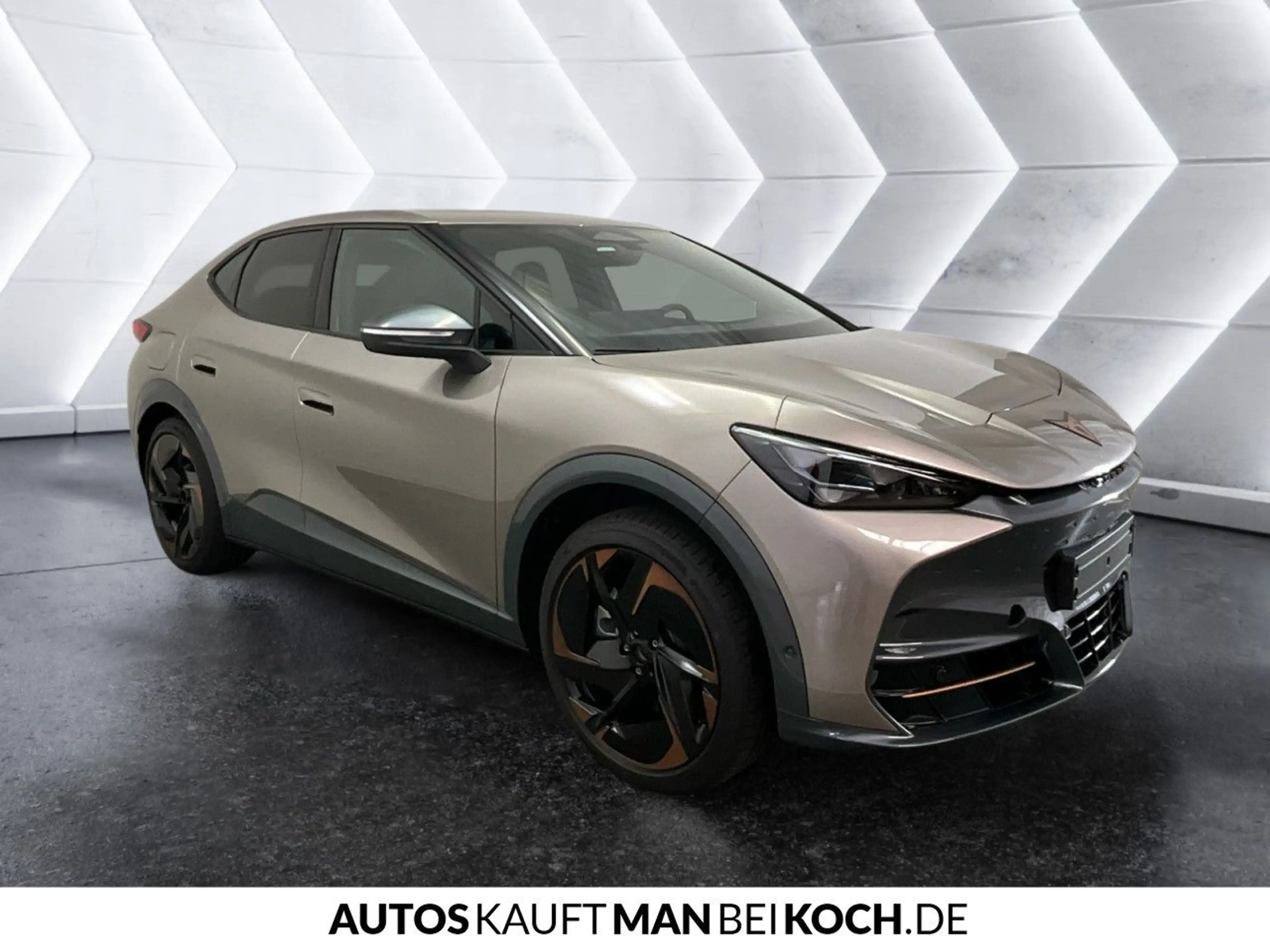 CUPRA Tavascan VZ 4Drive 250 kW/77kWh Adrenaline Wärmepu — photo 6