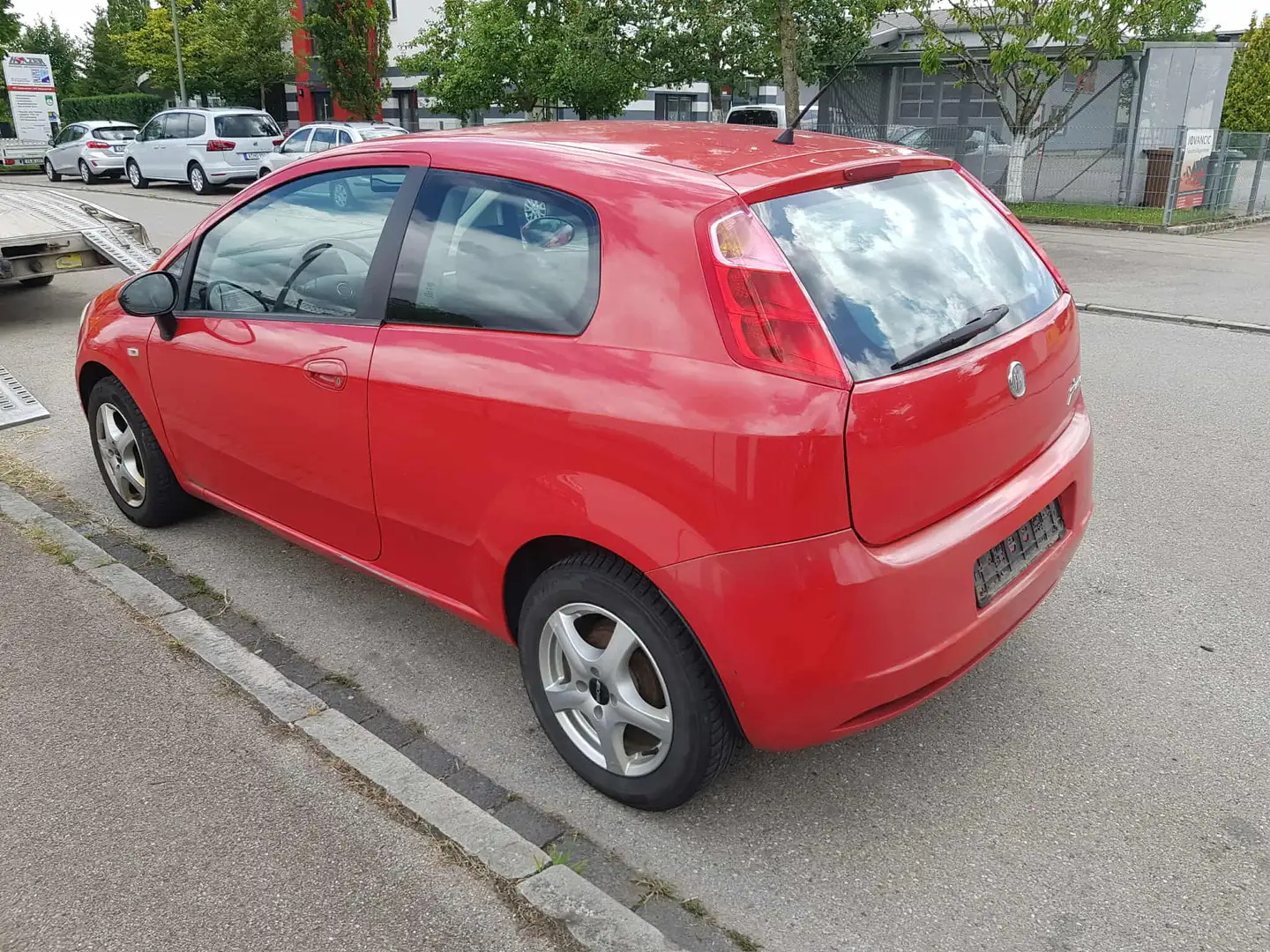 Fiat Grande Punto Unfallfrei ( TUV bis 08/2025 ) navi , klima Roşu - 2