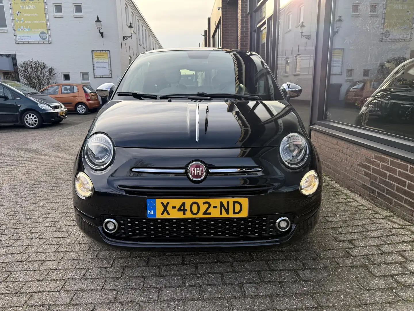 Fiat 500 1.0 Hybrid RED Noir - 2